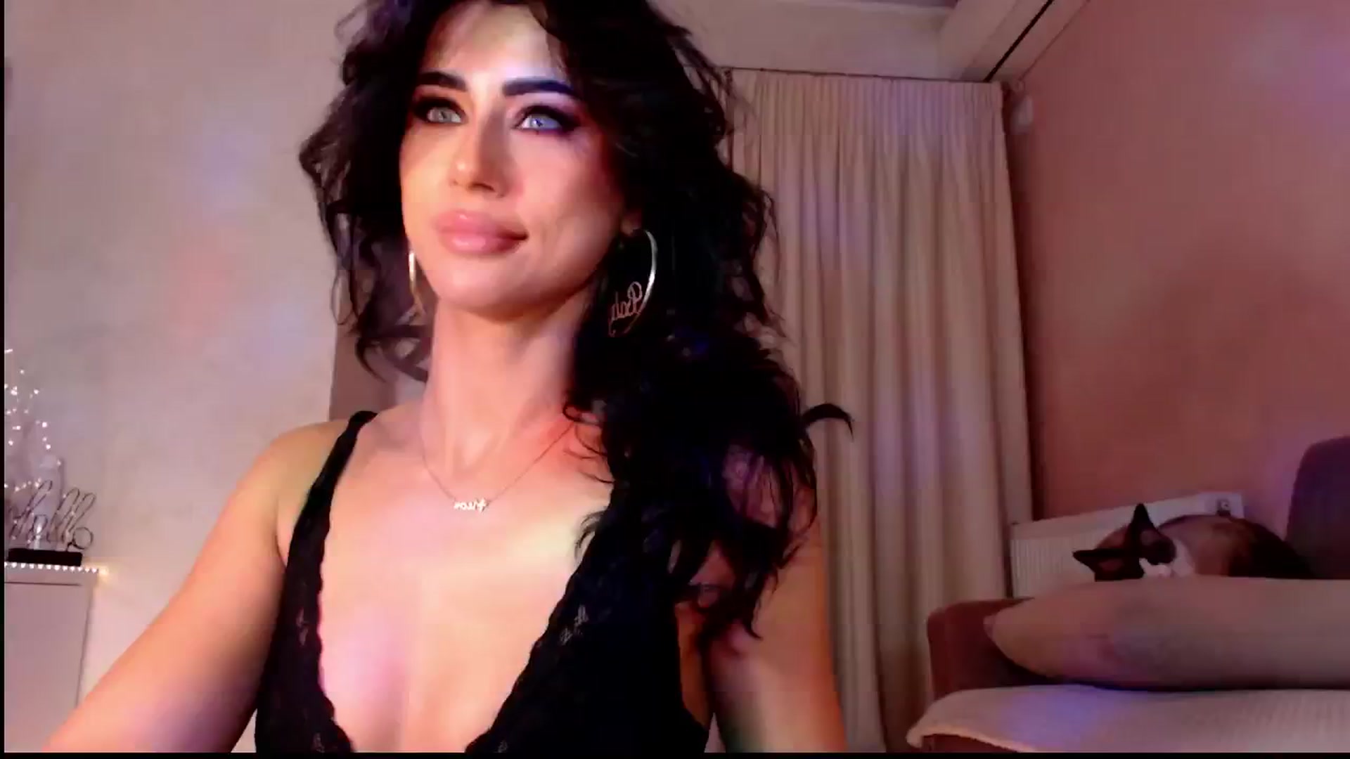 Gallery image thumbnail from Bratty_Dya's myfreecams stream on, 11/18/2024, 01:01 image 17 of 20
