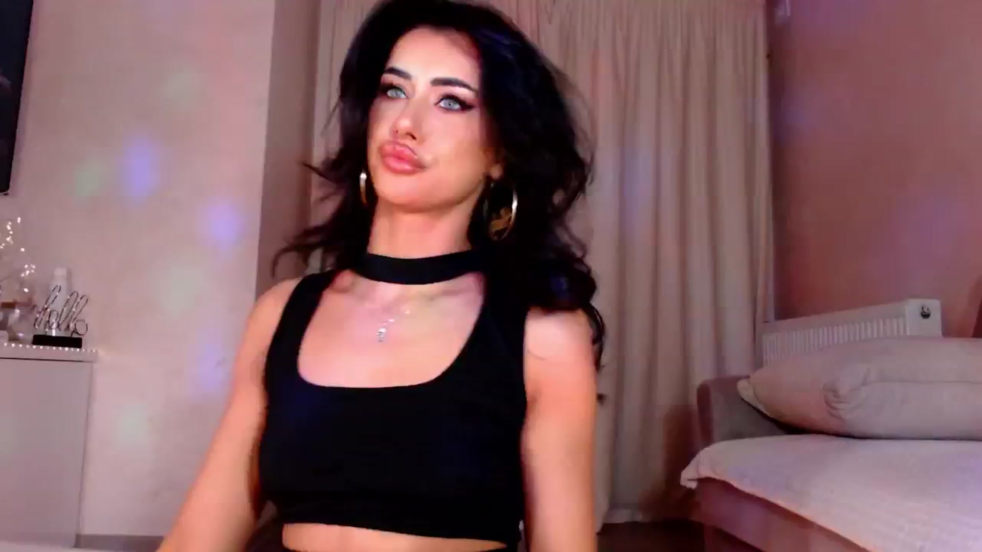 Gallery image thumbnail from Bratty_Dya's myfreecams stream on, 11/26/2024, 01:39 image 1 of 20