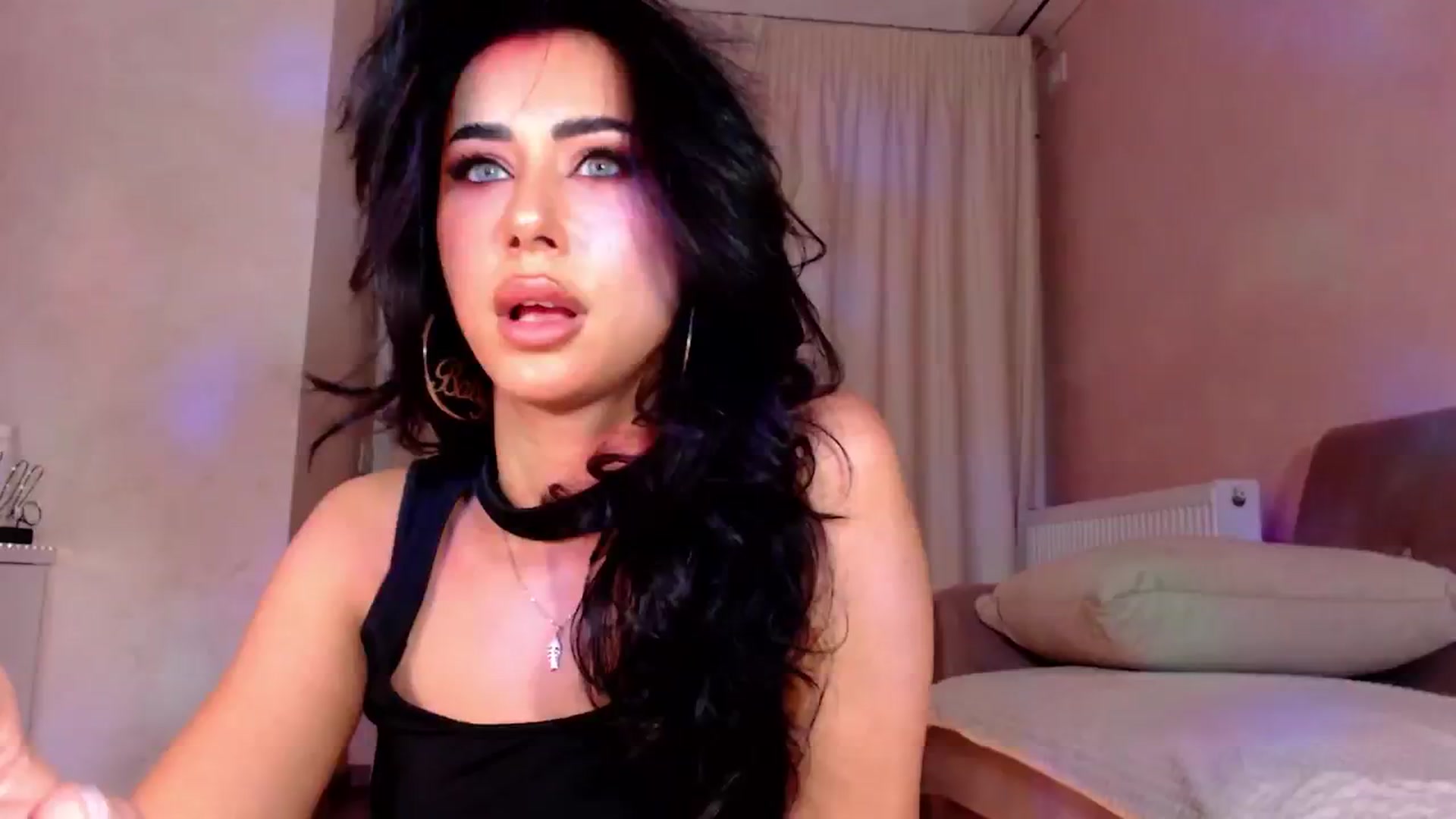 Gallery image thumbnail from Bratty_Dya's myfreecams stream on, 11/26/2024, 01:39 image 13 of 20