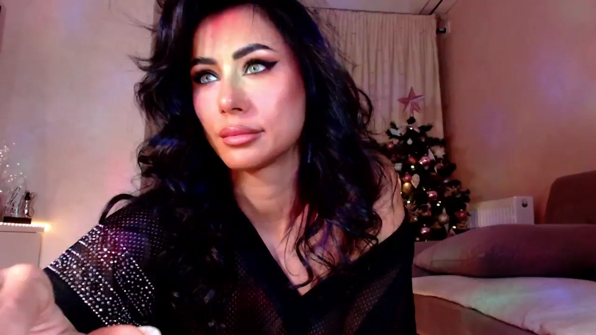 Gallery image thumbnail from Bratty_Dya's myfreecams stream on, 12/03/2024, 23:30 image 16 of 20