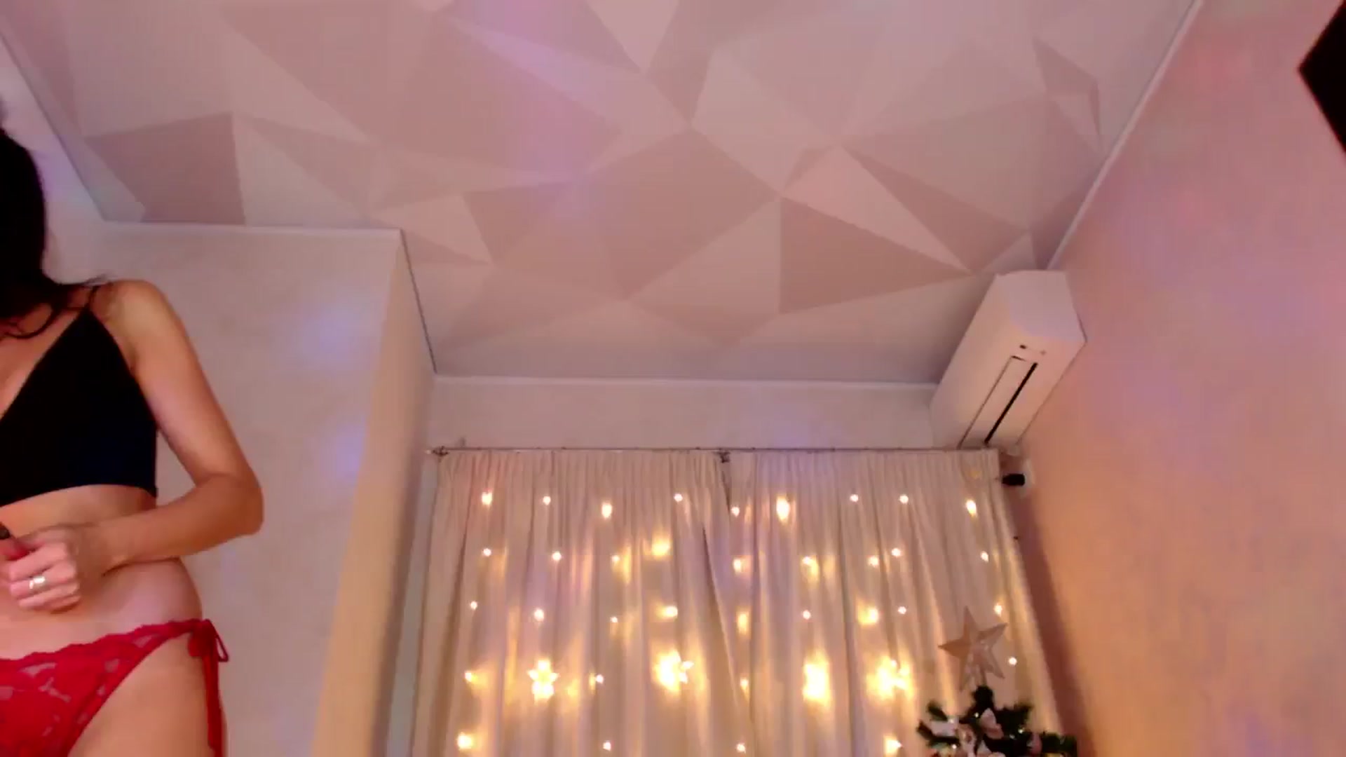 Gallery image thumbnail from Bratty_Dya's myfreecams stream on, 12/11/2024, 10:24 image 3 of 20