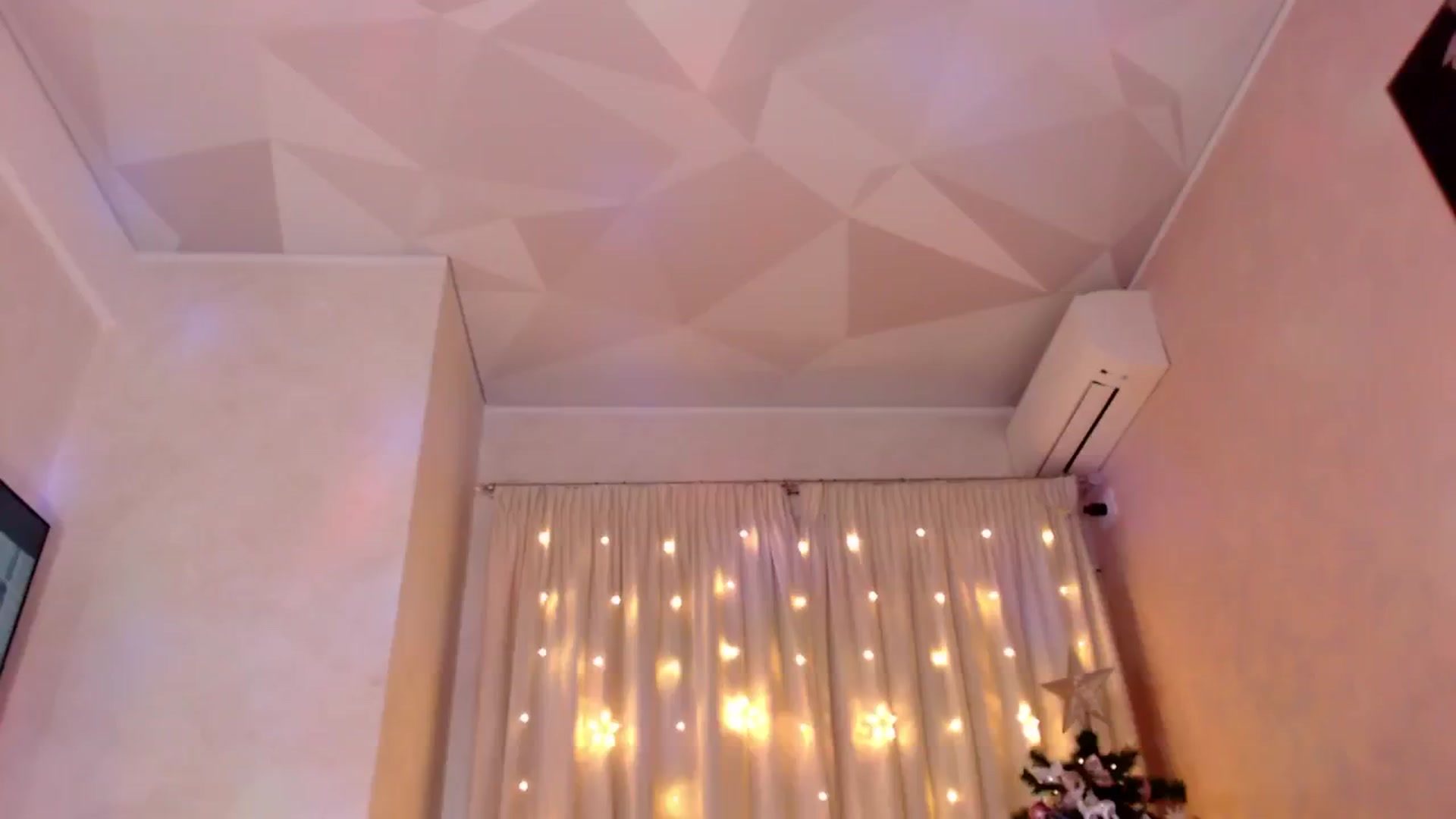 Gallery image thumbnail from Bratty_Dya's myfreecams stream on, 12/18/2024, 23:13 image 18 of 20