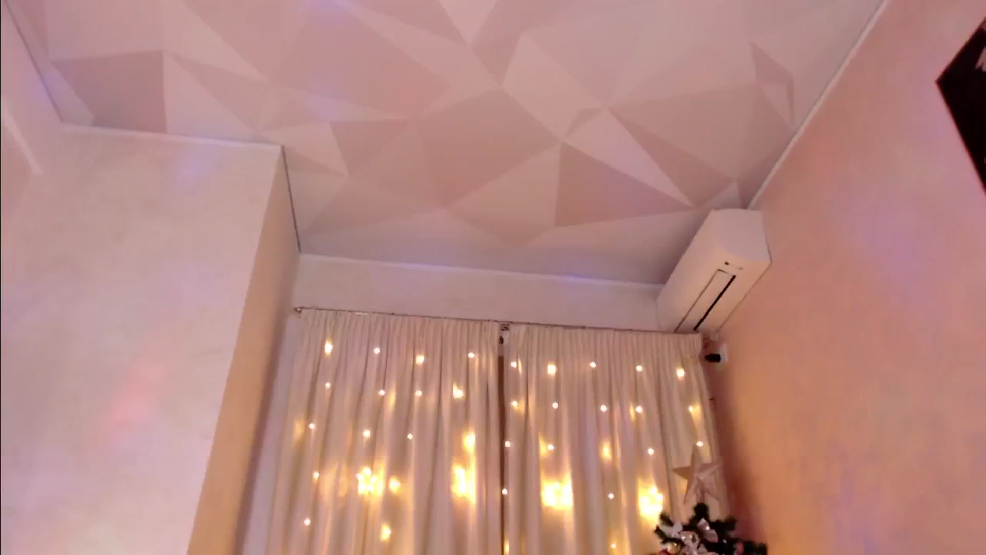 Gallery image thumbnail from Bratty_Dya's myfreecams stream on, 12/28/2024, 01:55 image 16 of 20