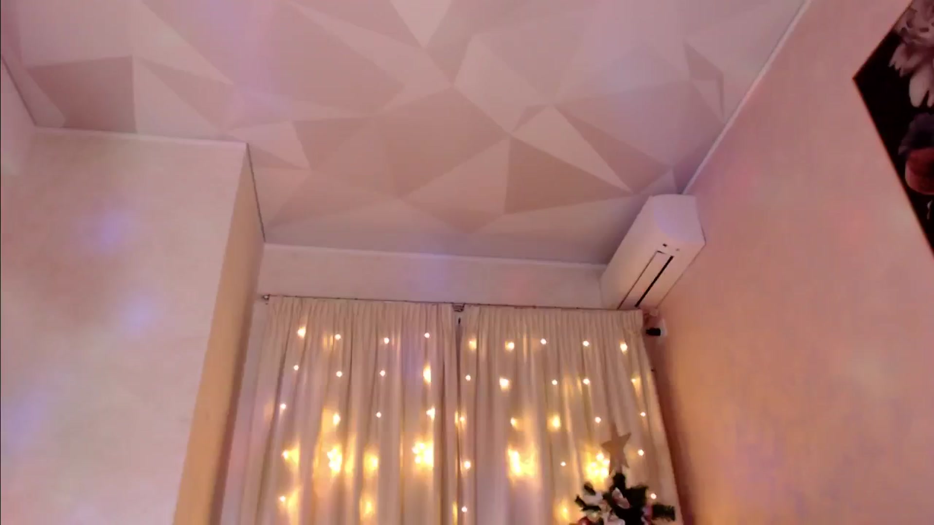 Gallery image thumbnail from Bratty_Dya's myfreecams stream on, 01/09/2025, 24:29 image 7 of 20