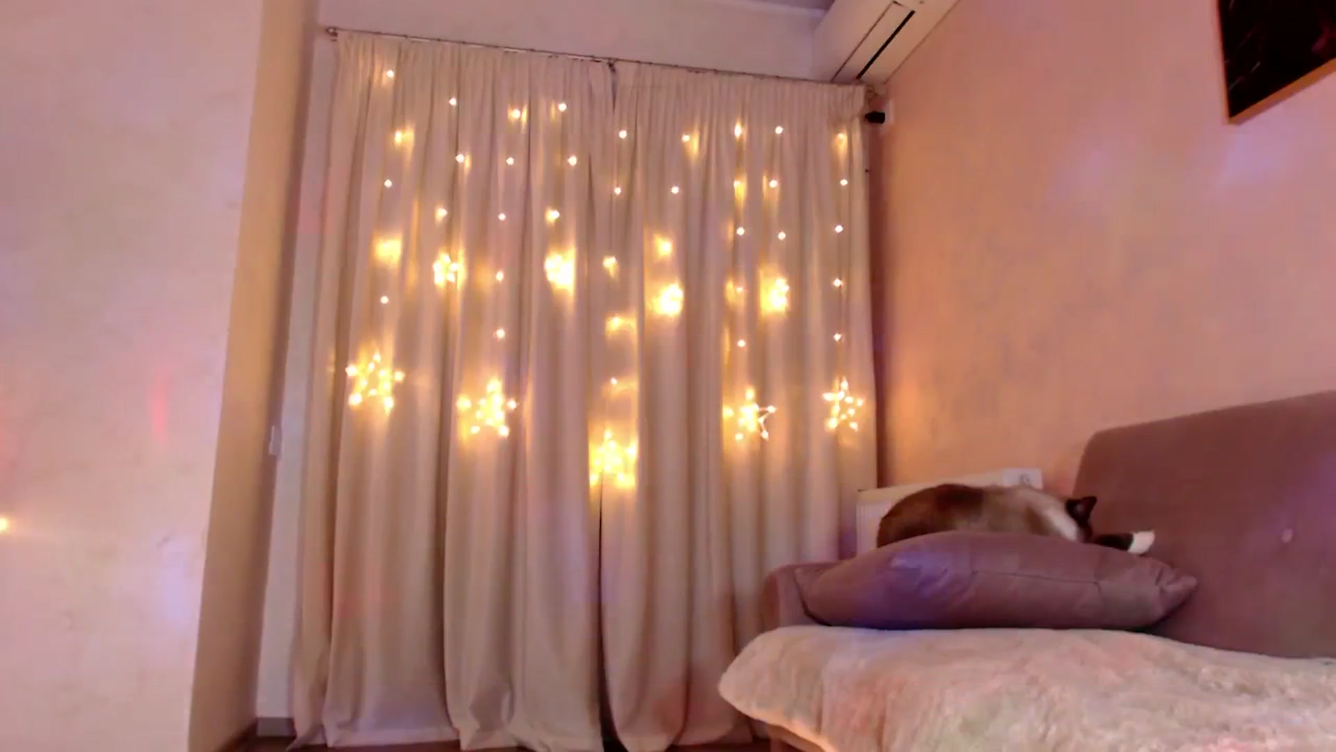 Gallery image thumbnail from Bratty_Dya's myfreecams stream on, 03/02/2025, 24:09 image 9 of 20
