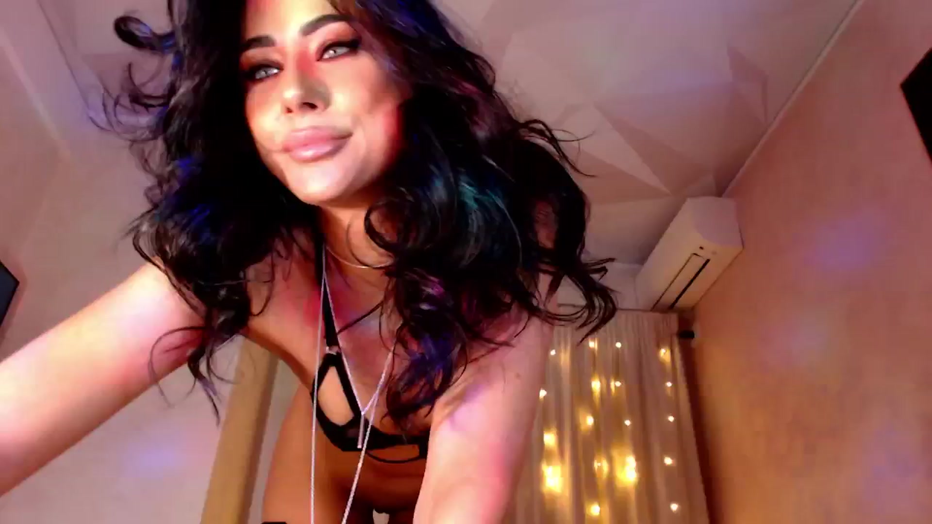 Gallery image thumbnail from Bratty_Dya's myfreecams stream on, 03/14/2025, 21:35 image 4 of 20
