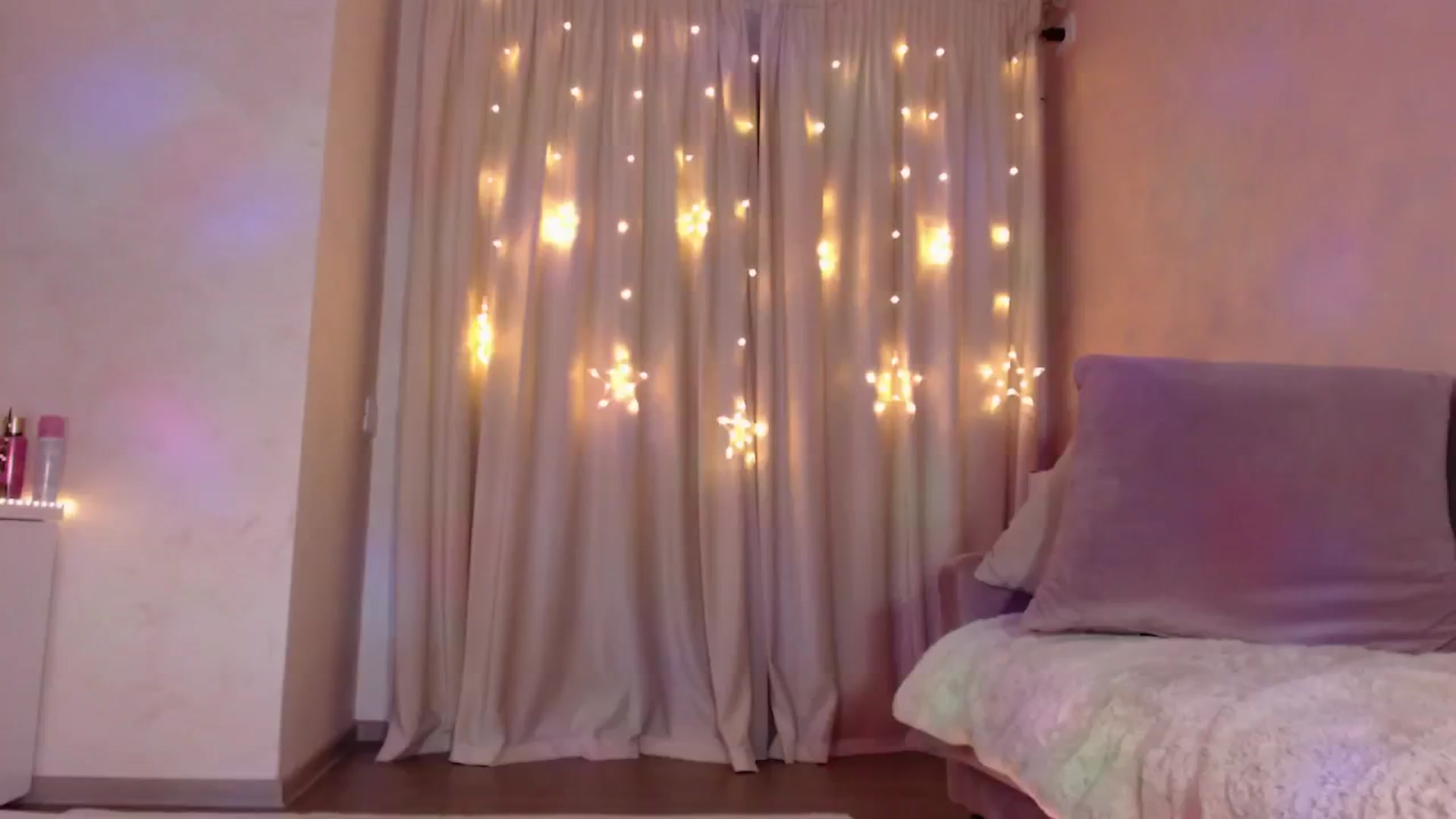 Gallery image thumbnail from Bratty_Dya's myfreecams stream on, 03/21/2025, 22:21 image 2 of 20