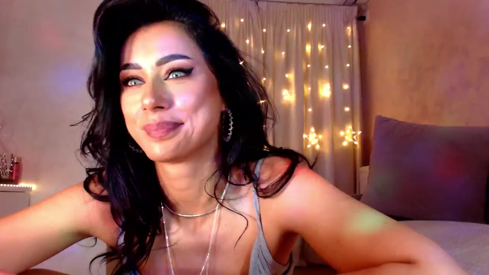Gallery image thumbnail from Bratty_Dya's myfreecams stream on, 03/25/2025, 24:04 image 10 of 20