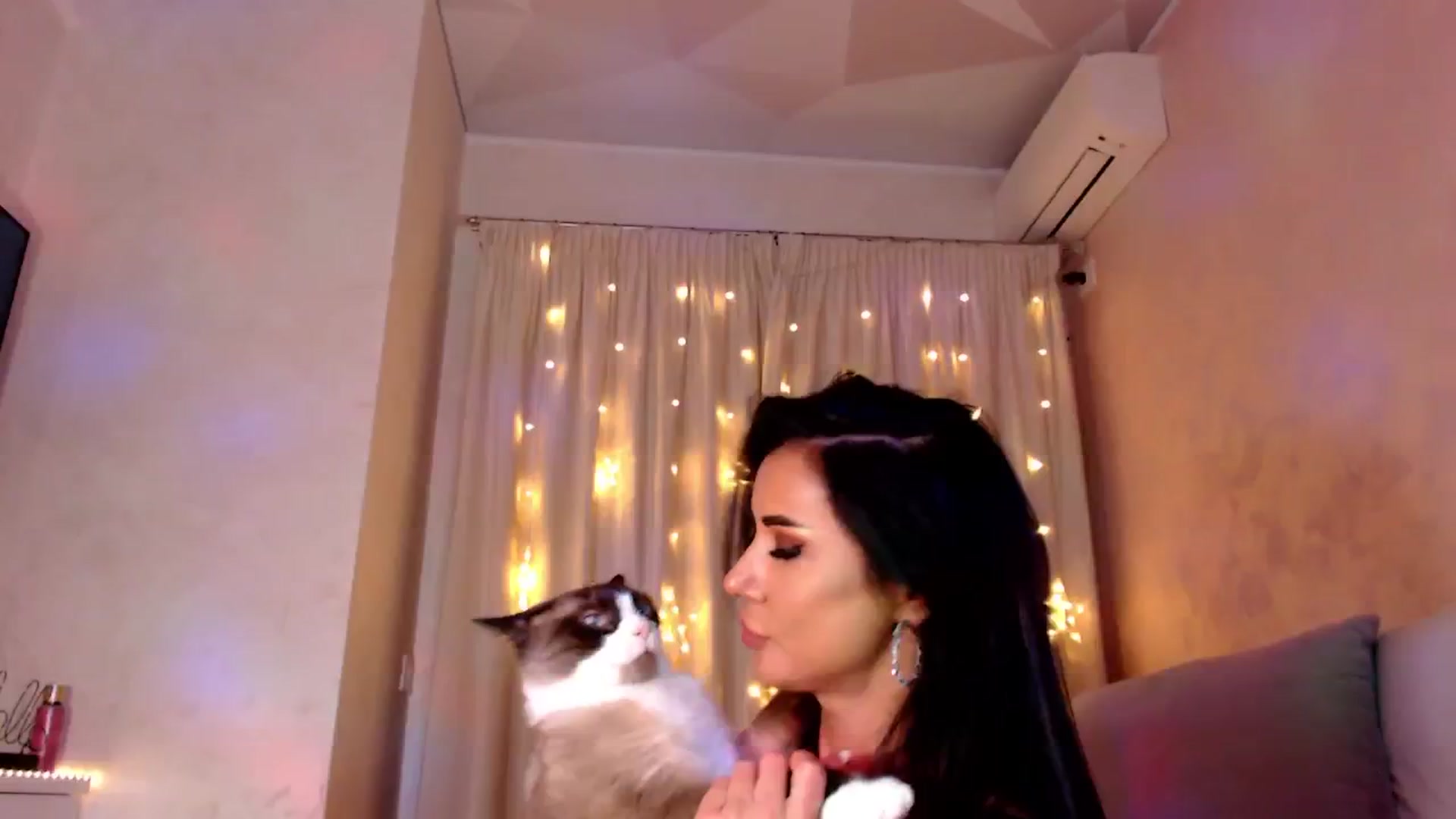 Gallery image thumbnail from Bratty_Dya's myfreecams stream on, 03/26/2025, 22:20 image 16 of 20