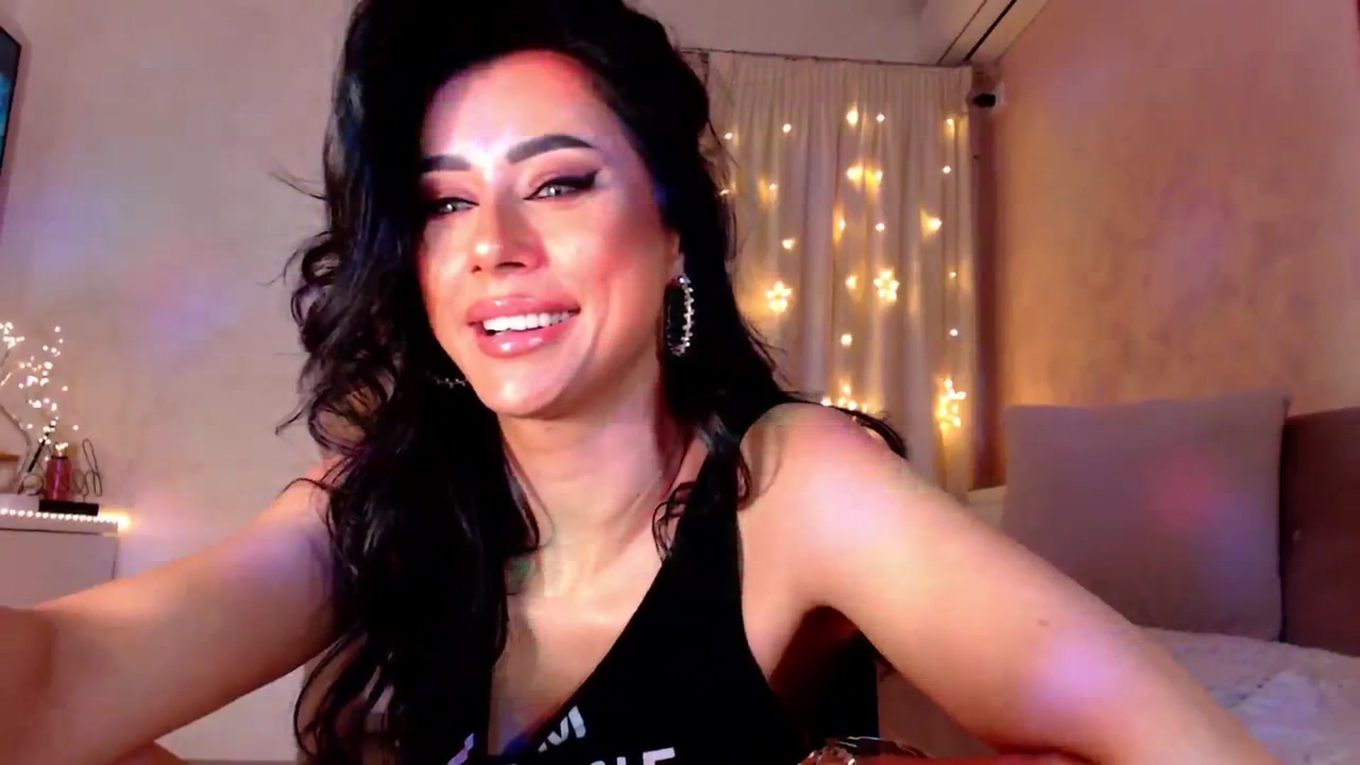 Gallery image thumbnail from Bratty_Dya's myfreecams stream on, 04/05/2025, 21:39 image 15 of 20