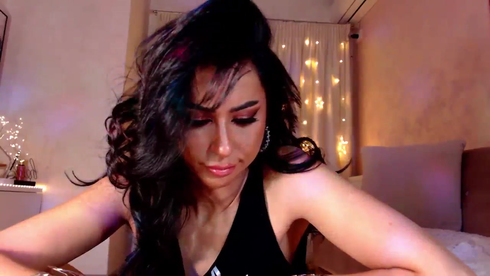 Gallery image thumbnail from Bratty_Dya's myfreecams stream on, 04/05/2025, 21:39 image 6 of 20