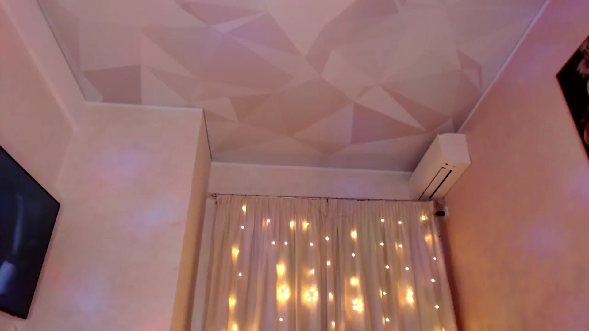Gallery image thumbnail from Bratty_Dya's myfreecams stream on, 06/01/2025, 18:46 image 9 of 20