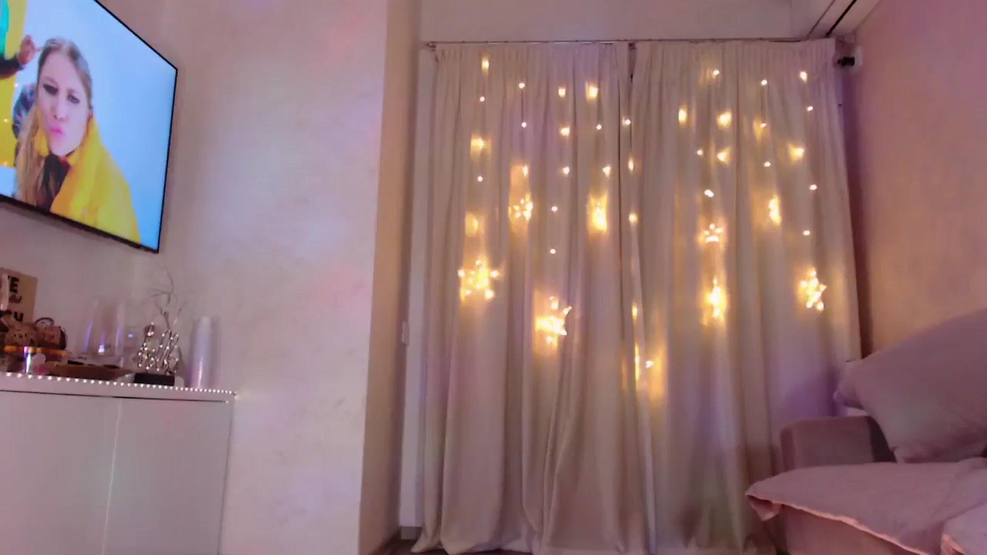 Gallery image thumbnail from Bratty_Dya's myfreecams stream on, 06/27/2025, 21:28 image 5 of 20