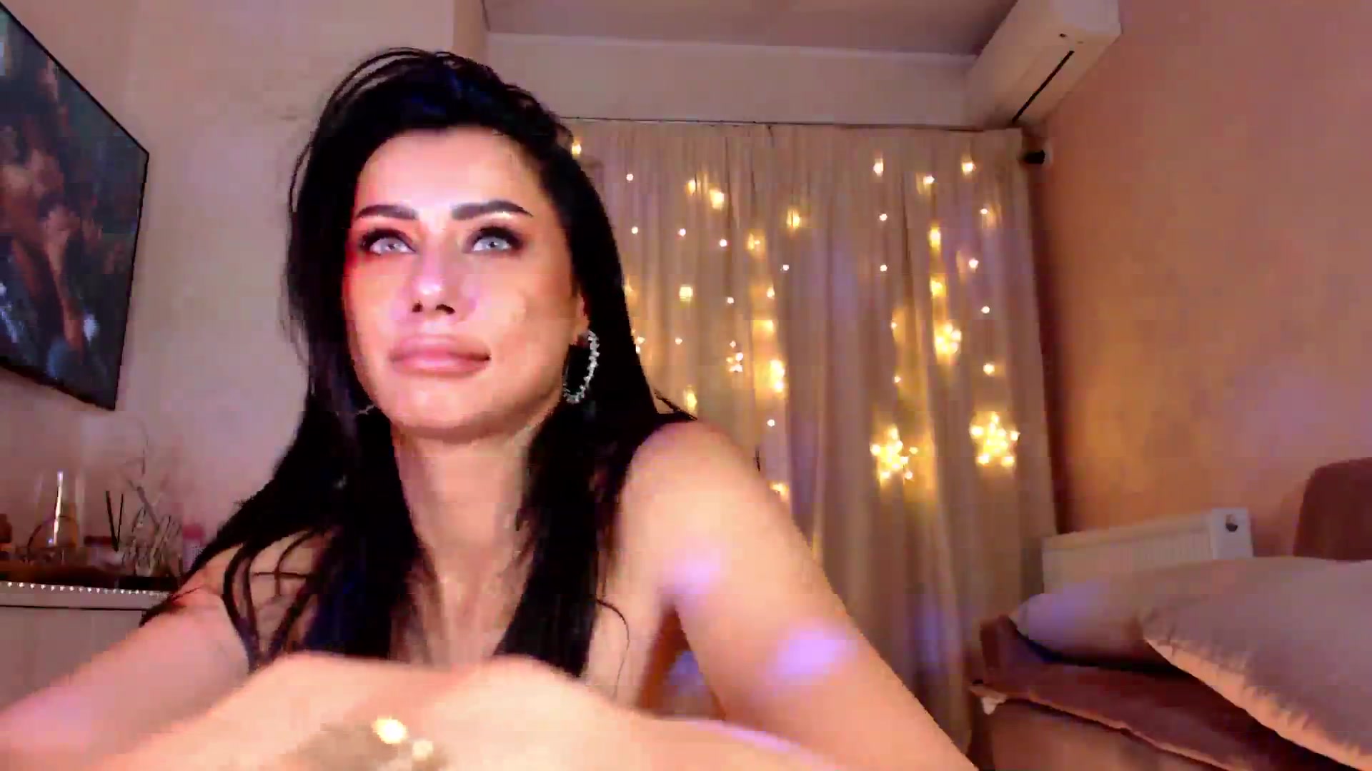 Gallery image thumbnail from Bratty_Dya's myfreecams stream on, 07/20/2025, 21:30 image 18 of 20
