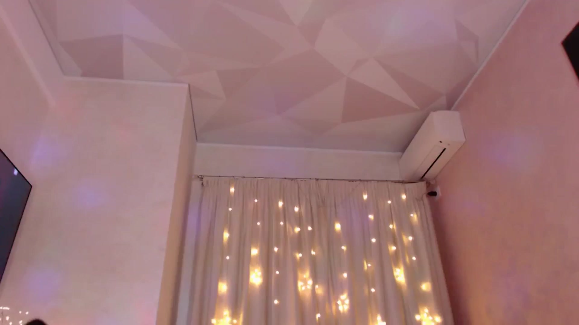 Gallery image thumbnail from Bratty_Dya's myfreecams stream on, 08/02/2025, 21:49 image 18 of 20