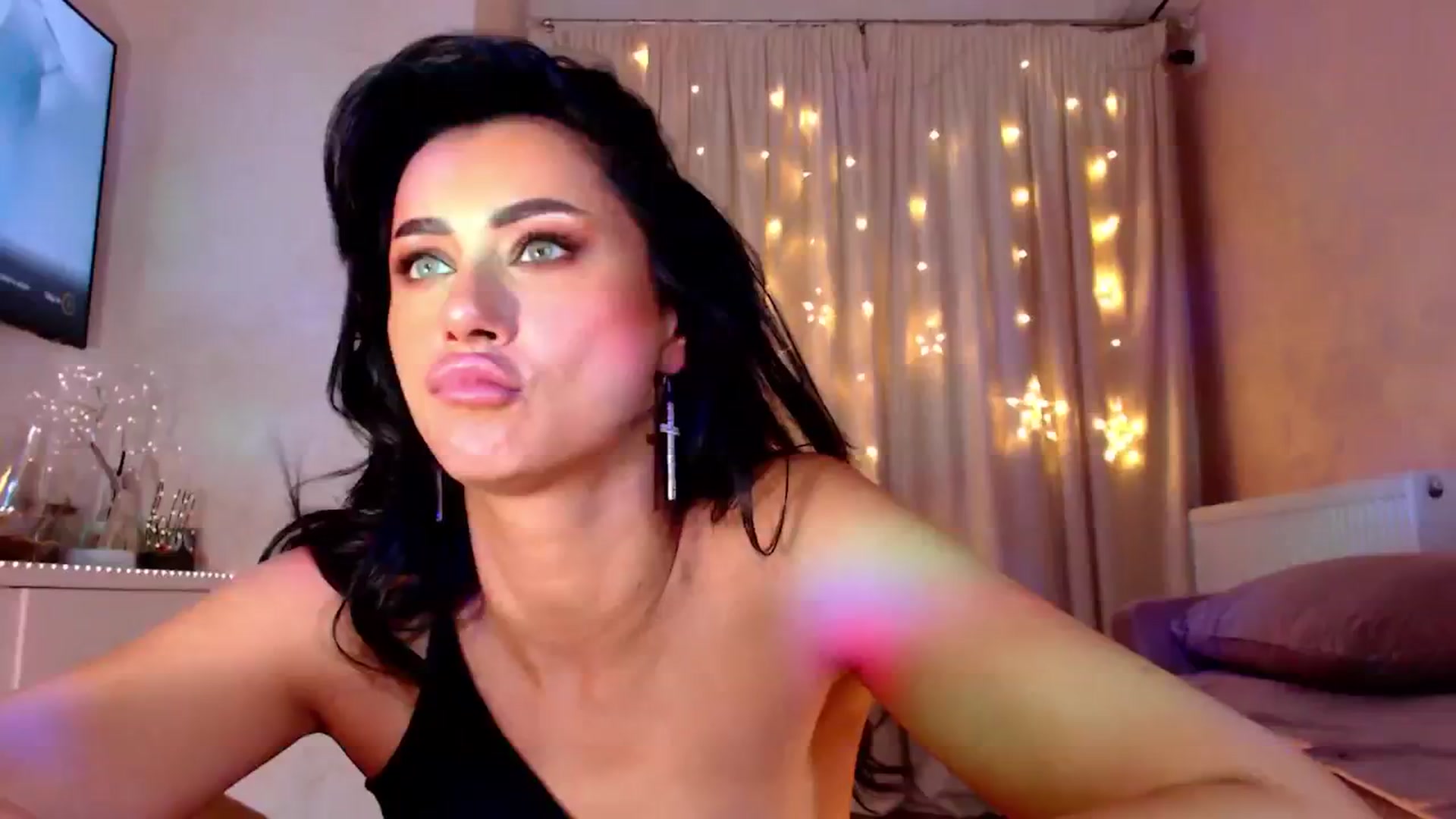 Gallery image thumbnail from Bratty_Dya's myfreecams stream on, 09/08/2025, 22:43 image 20 of 20