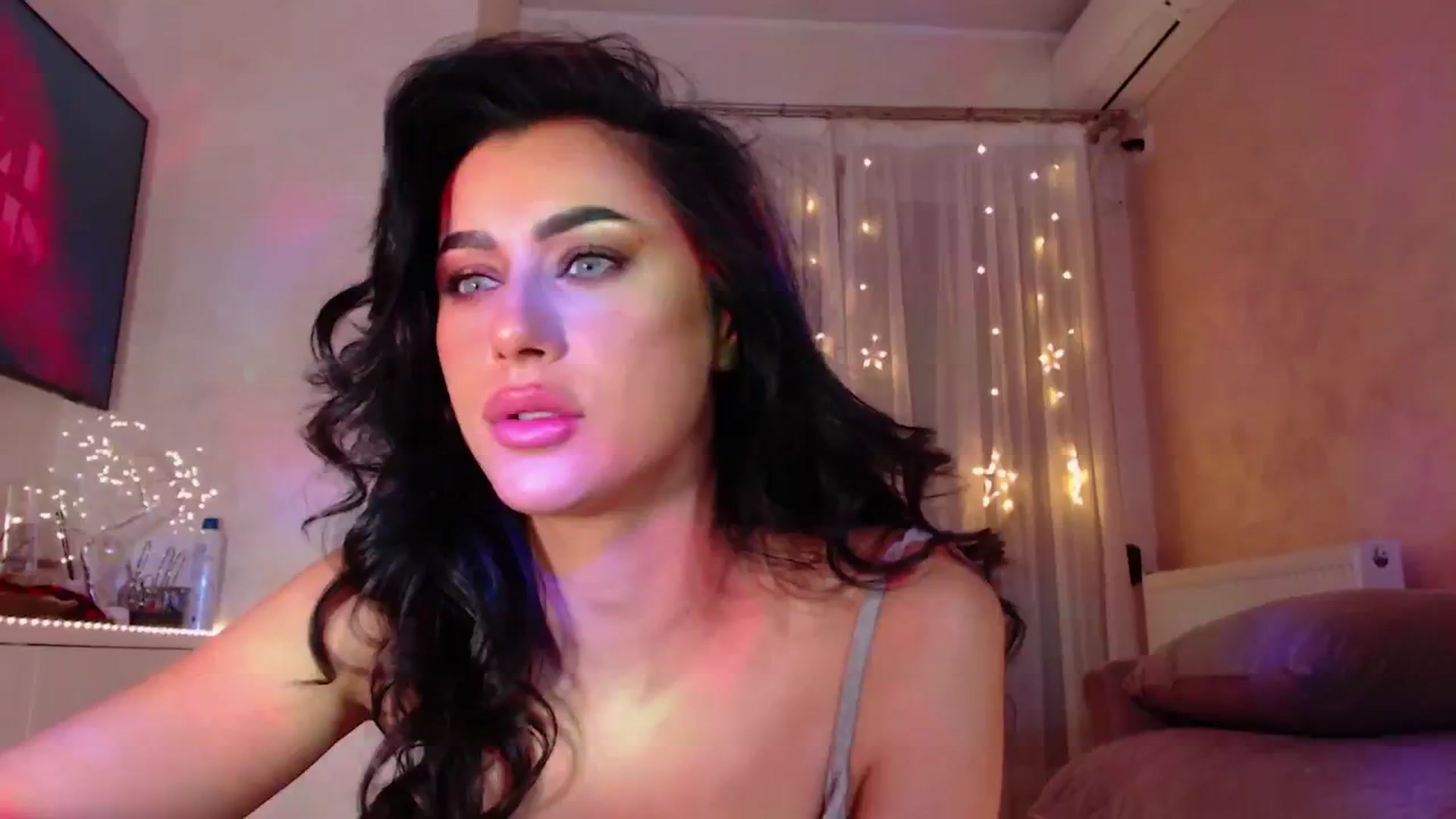 Gallery image thumbnail from Bratty_Dya's myfreecams stream on, 10/06/2025, 21:38 image 6 of 20