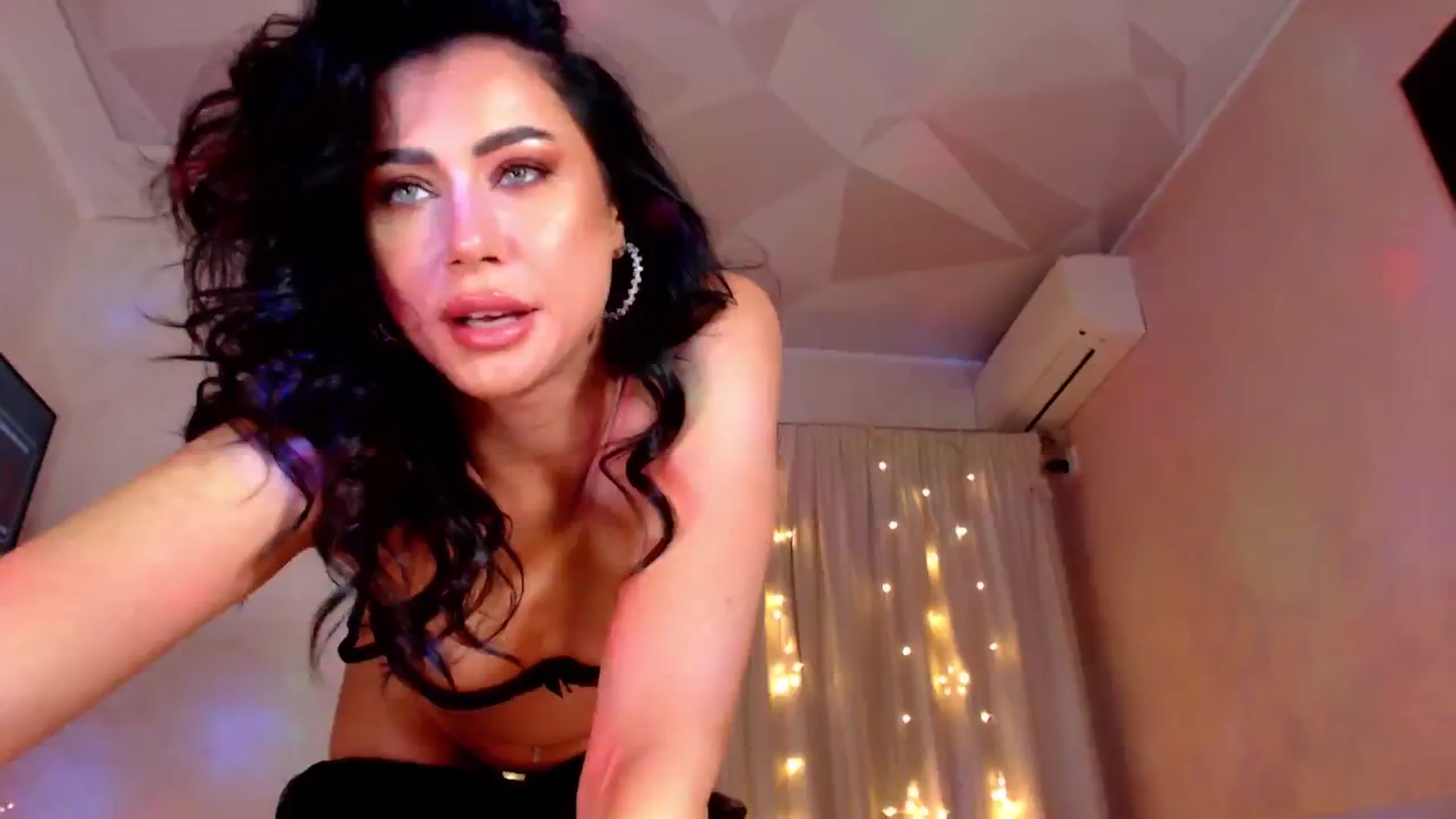 Gallery image thumbnail from Bratty_Dya's myfreecams stream on, 10/11/2025, 19:55 image 18 of 20