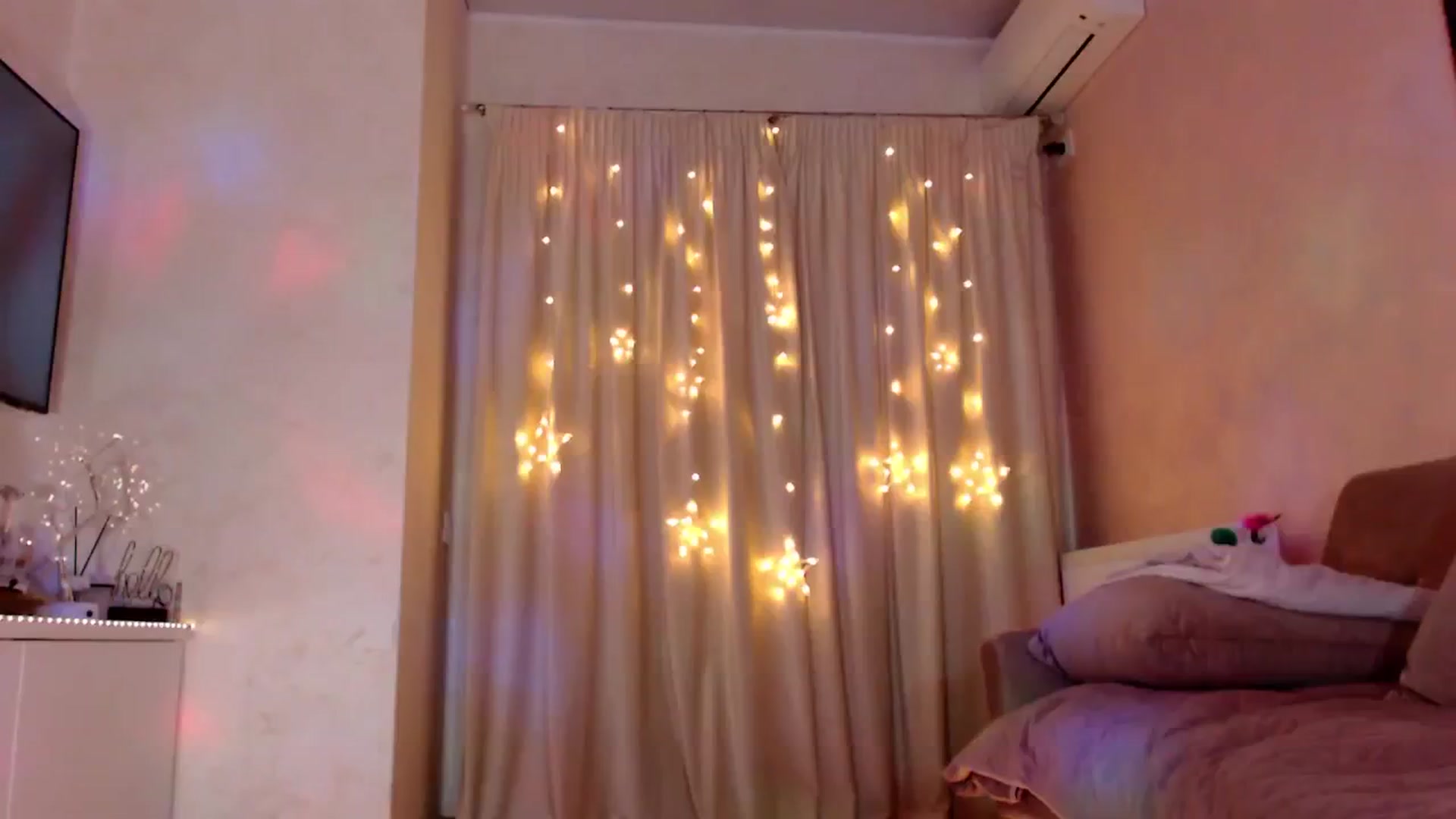 Gallery image thumbnail from Bratty_Dya's myfreecams stream on, 10/27/2025, 23:12 image 4 of 20