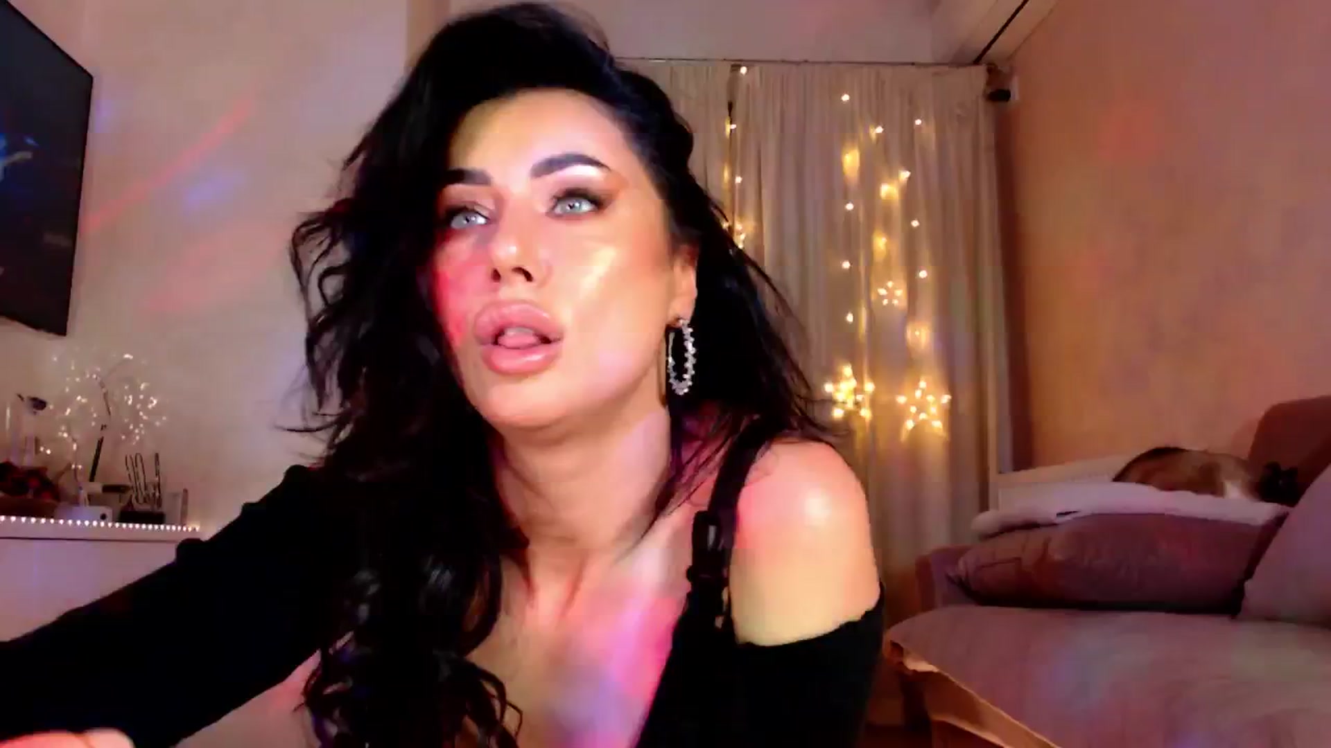 Gallery image thumbnail from Bratty_Dya's myfreecams stream on, 11/01/2025, 21:40 image 2 of 20