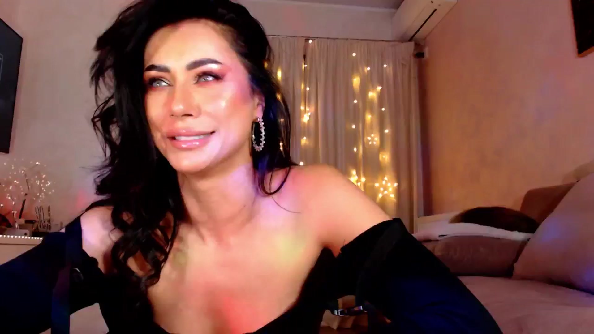 Gallery image thumbnail from Bratty_Dya's myfreecams stream on, 11/01/2025, 23:06 image 2 of 20