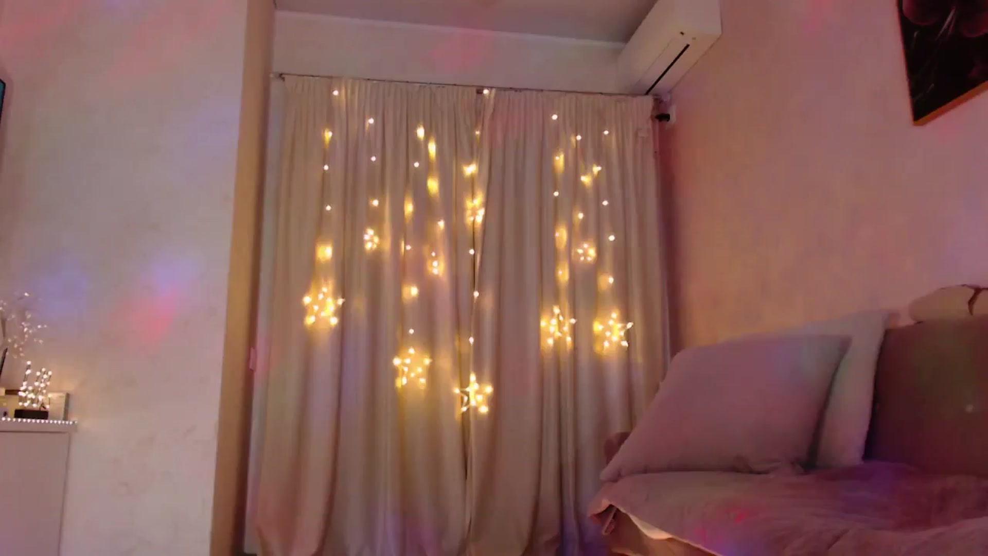 Gallery image thumbnail from Bratty_Dya's myfreecams stream on, 11/03/2025, 23:17 image 9 of 20
