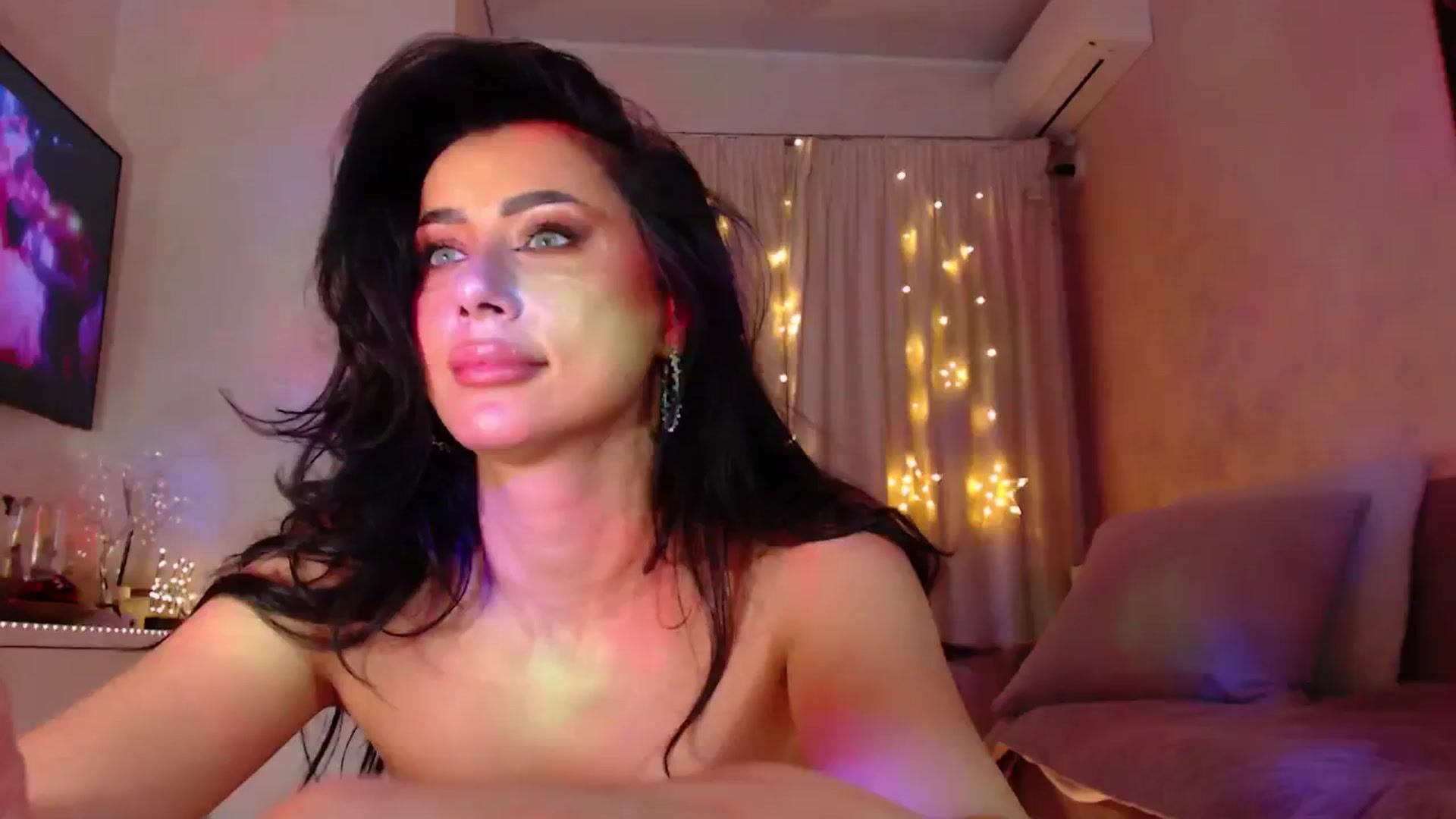 Gallery image thumbnail from Bratty_Dya's myfreecams stream on, 11/03/2025, 23:17 image 17 of 20