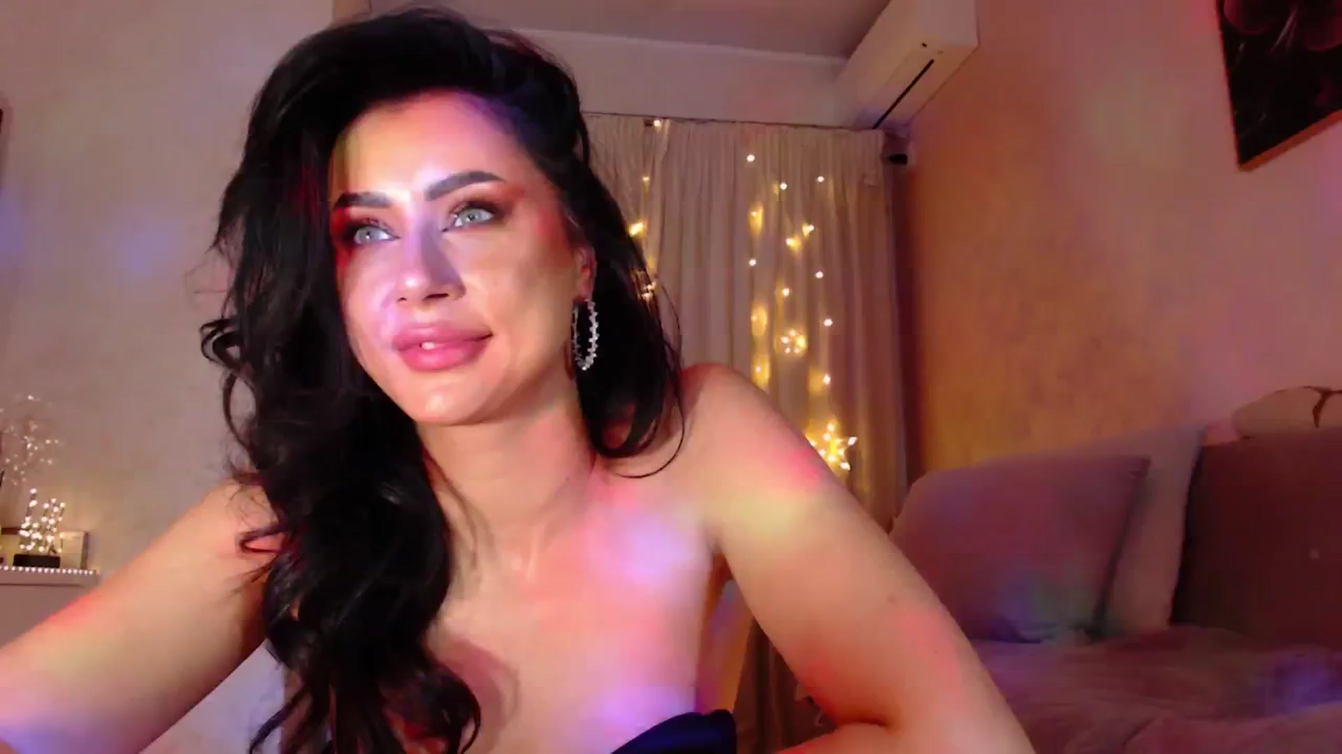 Gallery image thumbnail from Bratty_Dya's myfreecams stream on, 11/03/2025, 23:17 image 8 of 20
