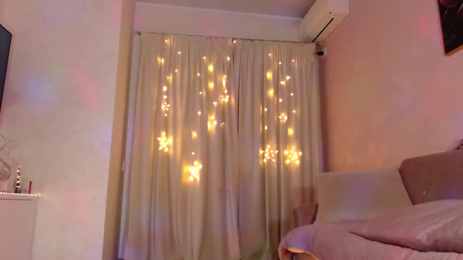 Gallery image thumbnail from Bratty_Dya's myfreecams stream on, 11/30/2025, 23:58 image 8 of 20