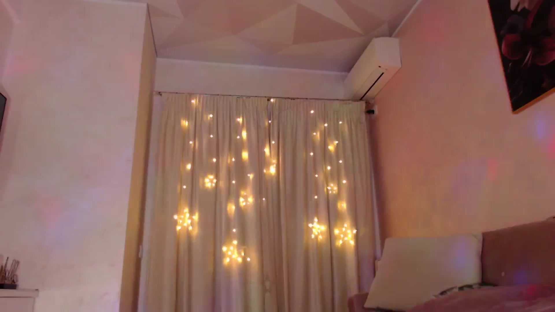 Gallery image thumbnail from Bratty_Dya's myfreecams stream on, 12/21/2025, 20:38 image 18 of 20