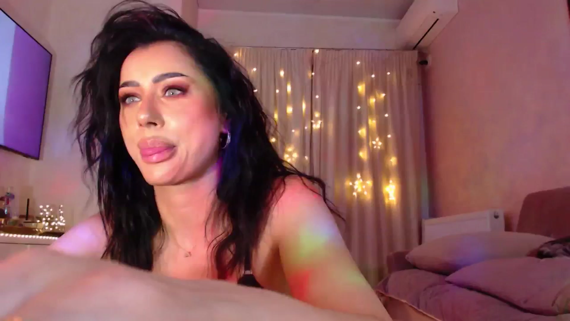 Gallery image thumbnail from Bratty_Dya's myfreecams stream on, 12/23/2025, 20:13 image 5 of 20