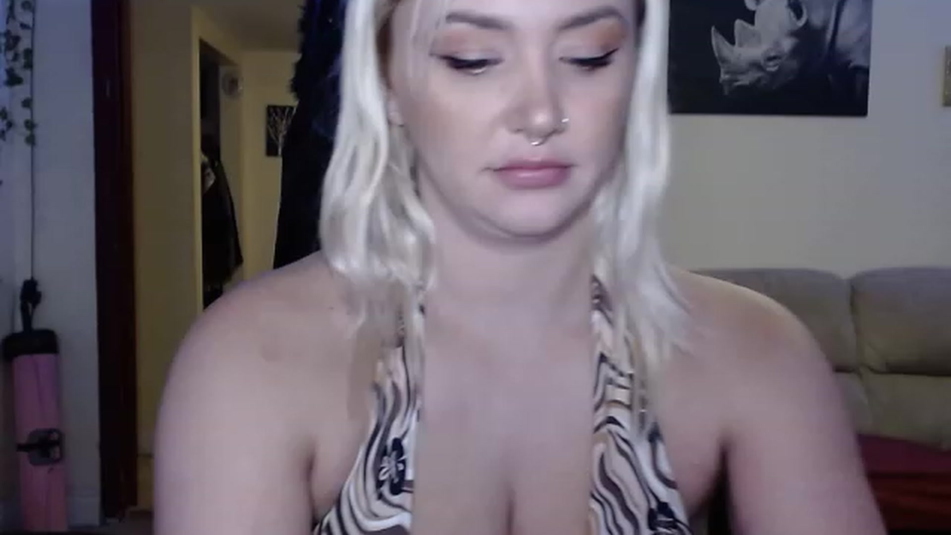 Gallery image thumbnail from Brattygodess's myfreecams stream on, 11/29/2022, 24:46 image 13 of 20