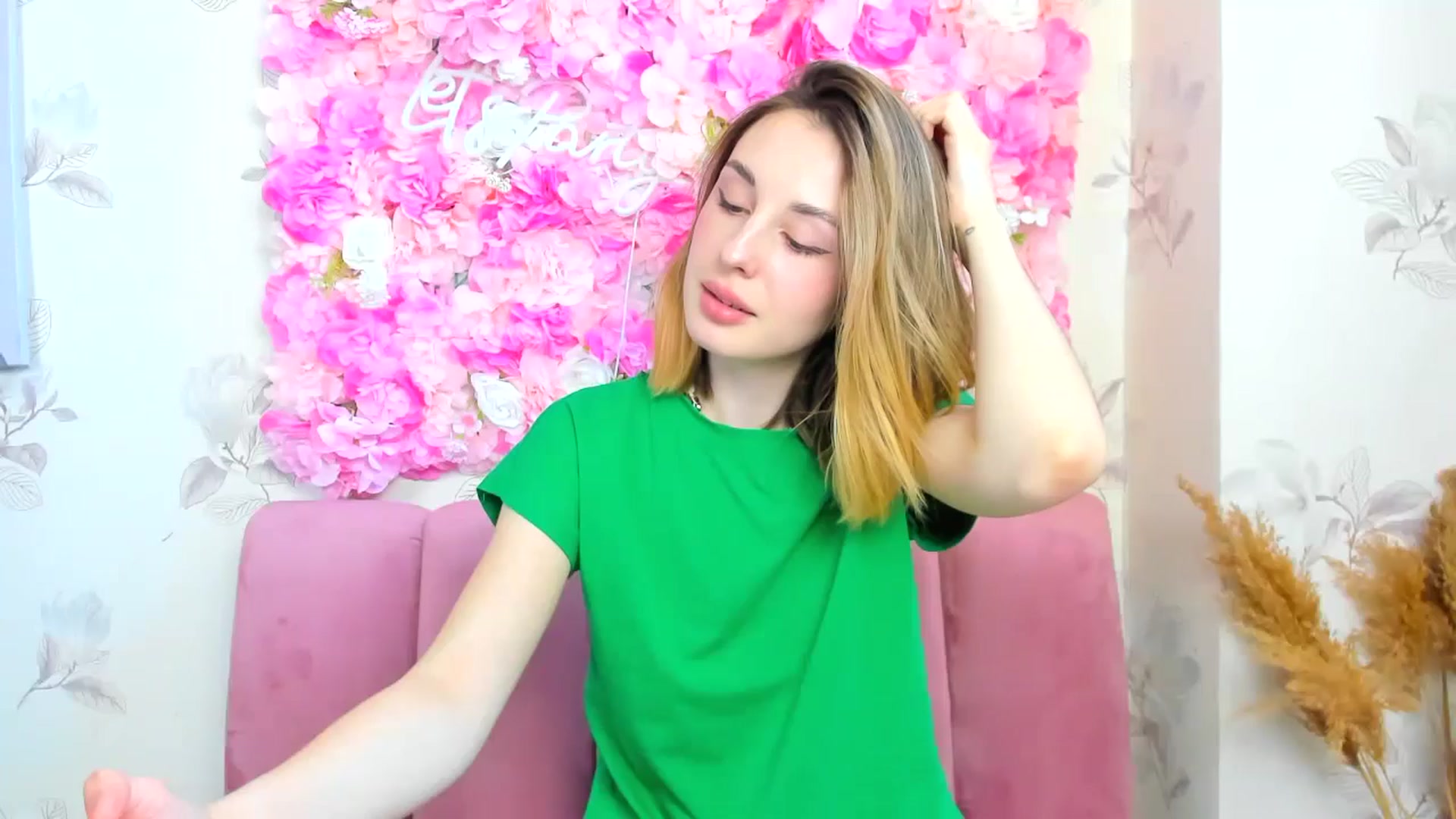 Gallery image thumbnail from BrayniJuun's myfreecams stream on, 06/05/2024, 10:01 image 18 of 20