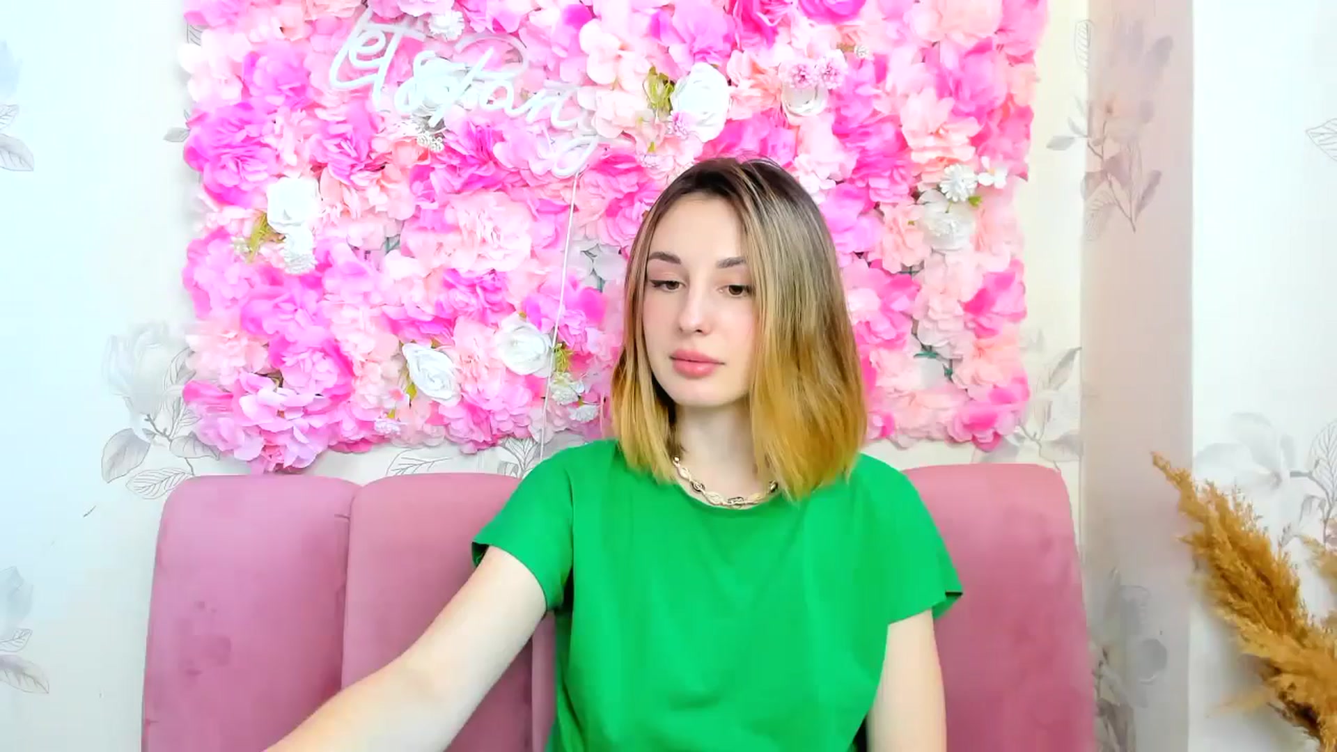 Gallery image thumbnail from BrayniJuun's myfreecams stream on, 06/05/2024, 10:01 image 20 of 20