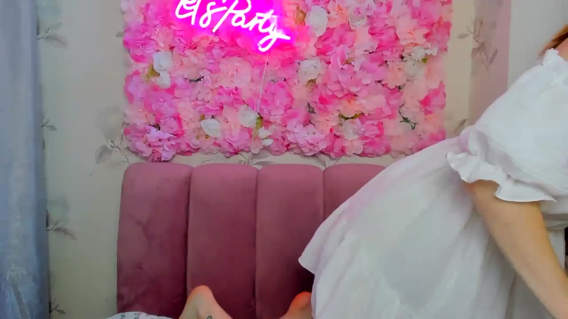 Gallery image thumbnail from BrayniJuun's myfreecams stream on, 06/18/2024, 11:43 image 10 of 20