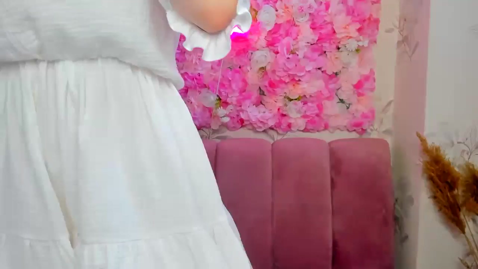 Gallery image thumbnail from BrayniJuun's myfreecams stream on, 06/18/2024, 11:43 image 1 of 20