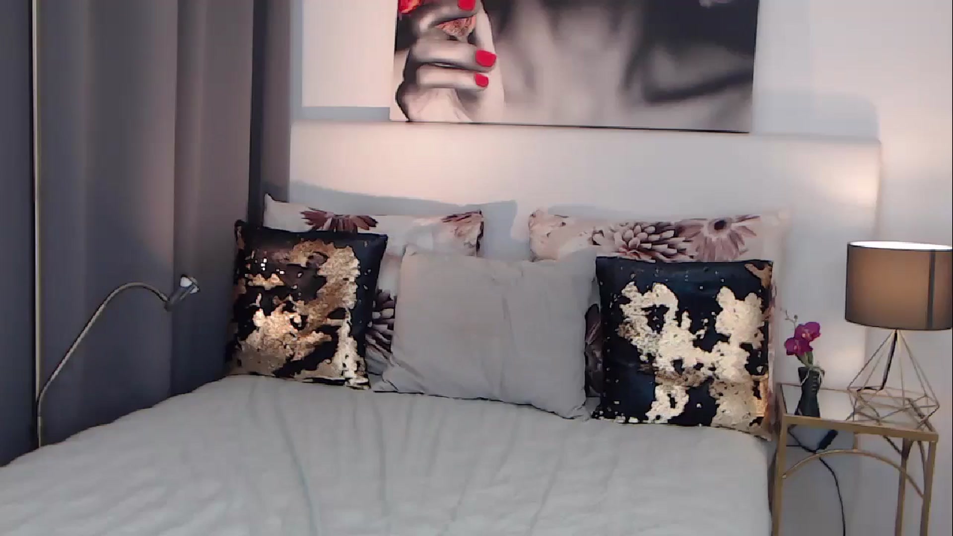 Gallery image thumbnail from BreeKanne's myfreecams stream on, 04/16/2024, 11:04 image 2 of 20