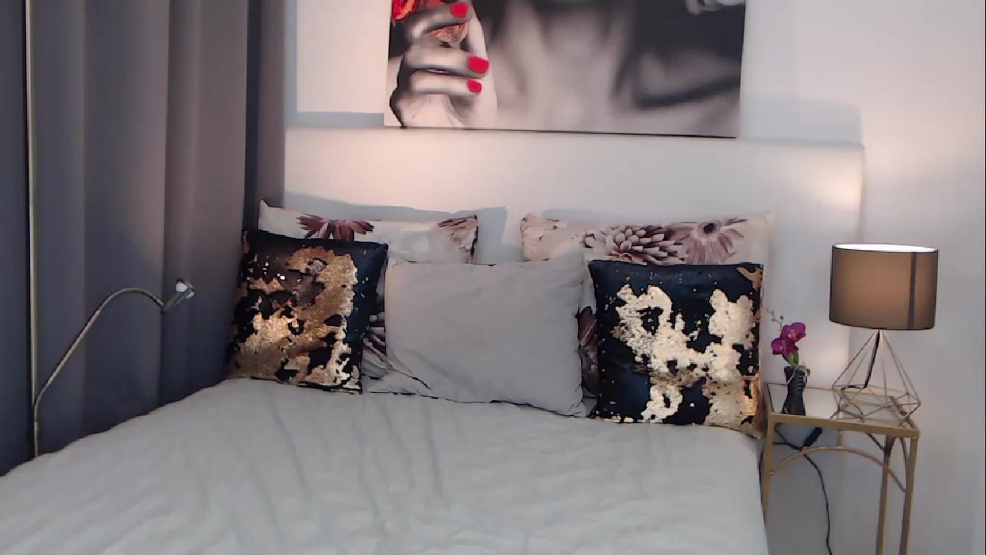 Gallery image thumbnail from BreeKanne's myfreecams stream on, 04/17/2024, 08:20 image 10 of 20
