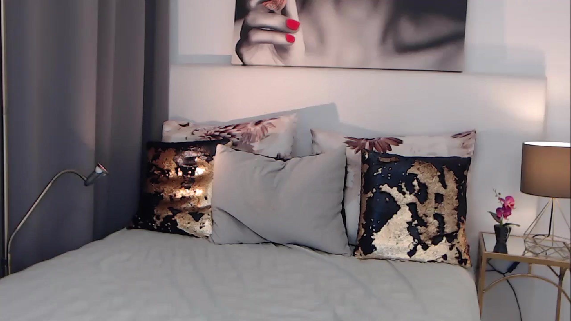 Gallery image thumbnail from BreeKanne's myfreecams stream on, 05/25/2024, 08:33 image 7 of 20
