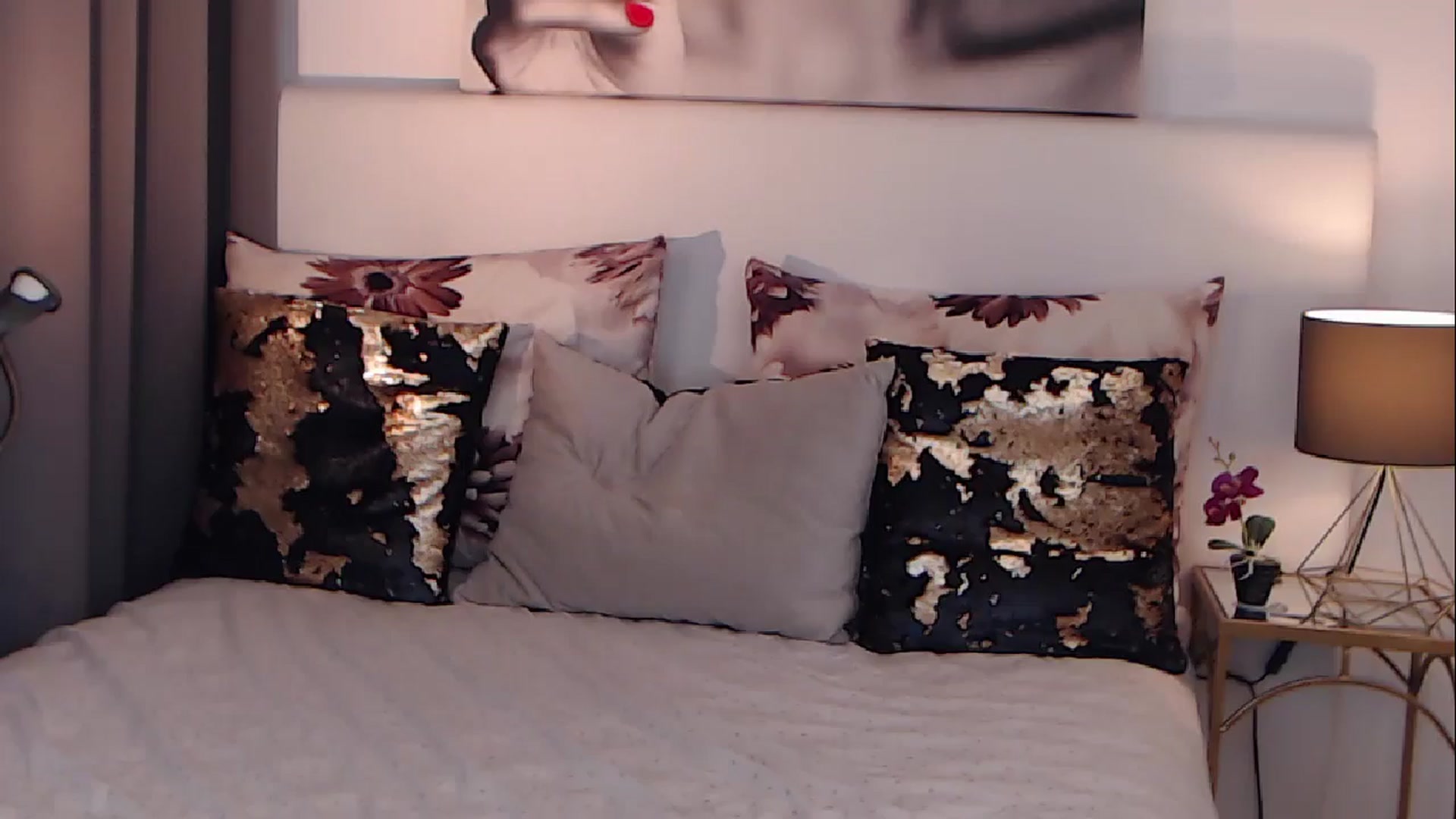 Gallery image thumbnail from BreeKanne's myfreecams stream on, 11/08/2024, 16:45 image 14 of 20