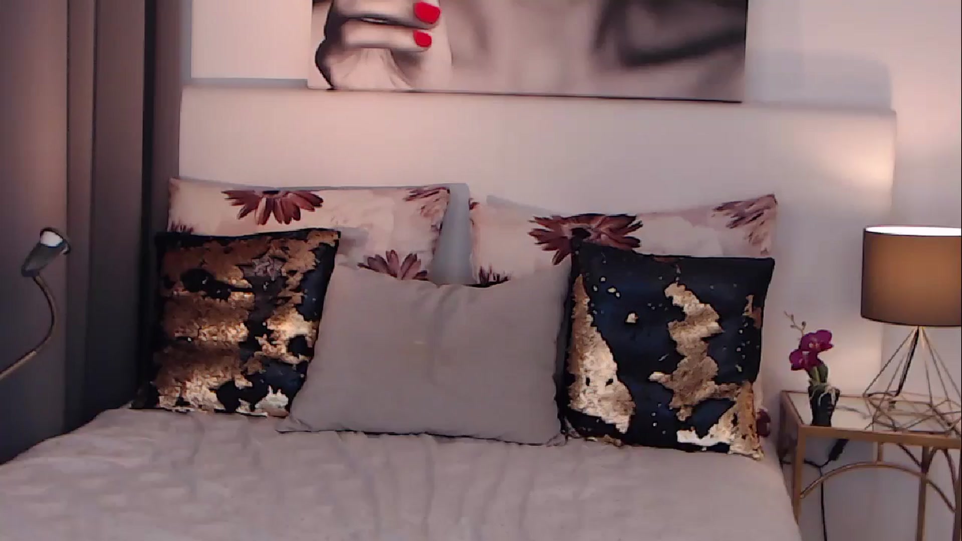 Gallery image thumbnail from BreeKanne's myfreecams stream on, 11/11/2024, 08:49 image 1 of 20