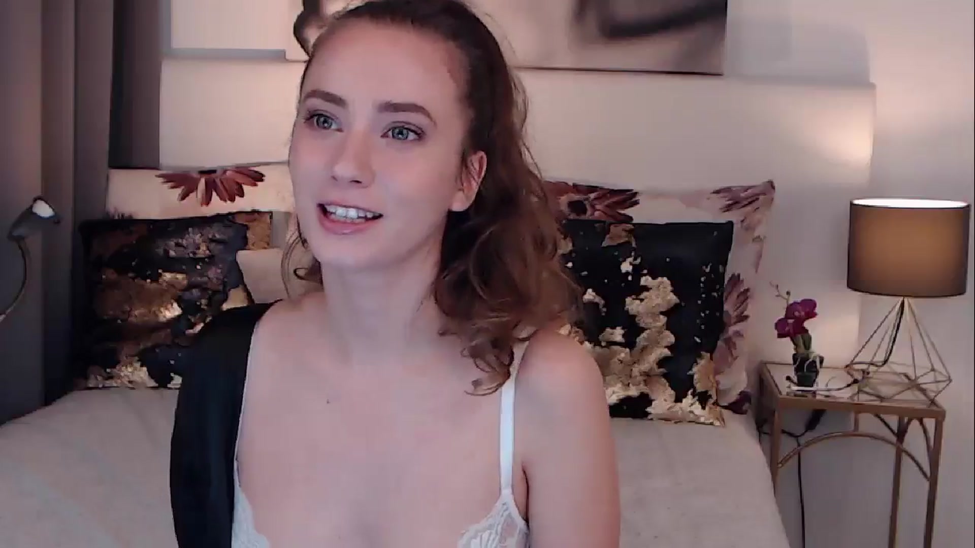 Gallery image thumbnail from BreeKanne's myfreecams stream on, 11/16/2024, 13:43 image 17 of 20