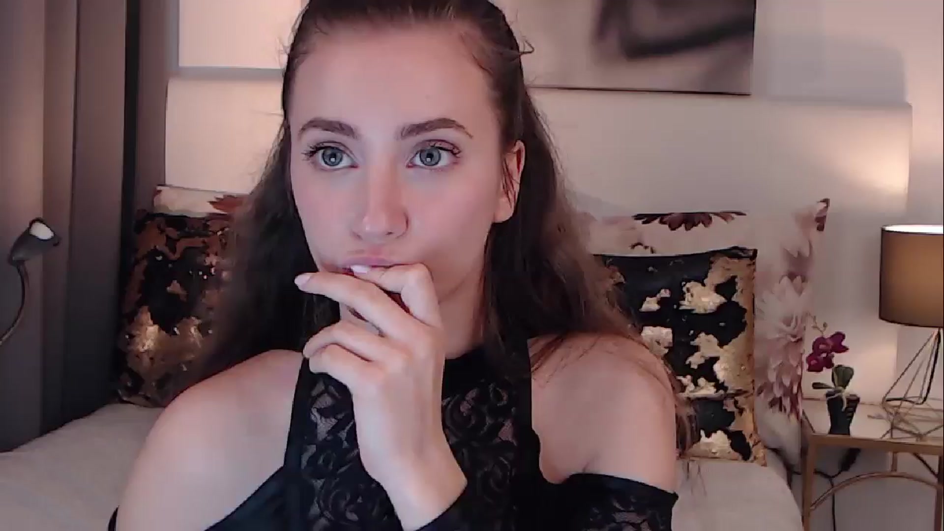 Gallery image thumbnail from BreeKanne's myfreecams stream on, 11/19/2024, 19:26 image 15 of 20