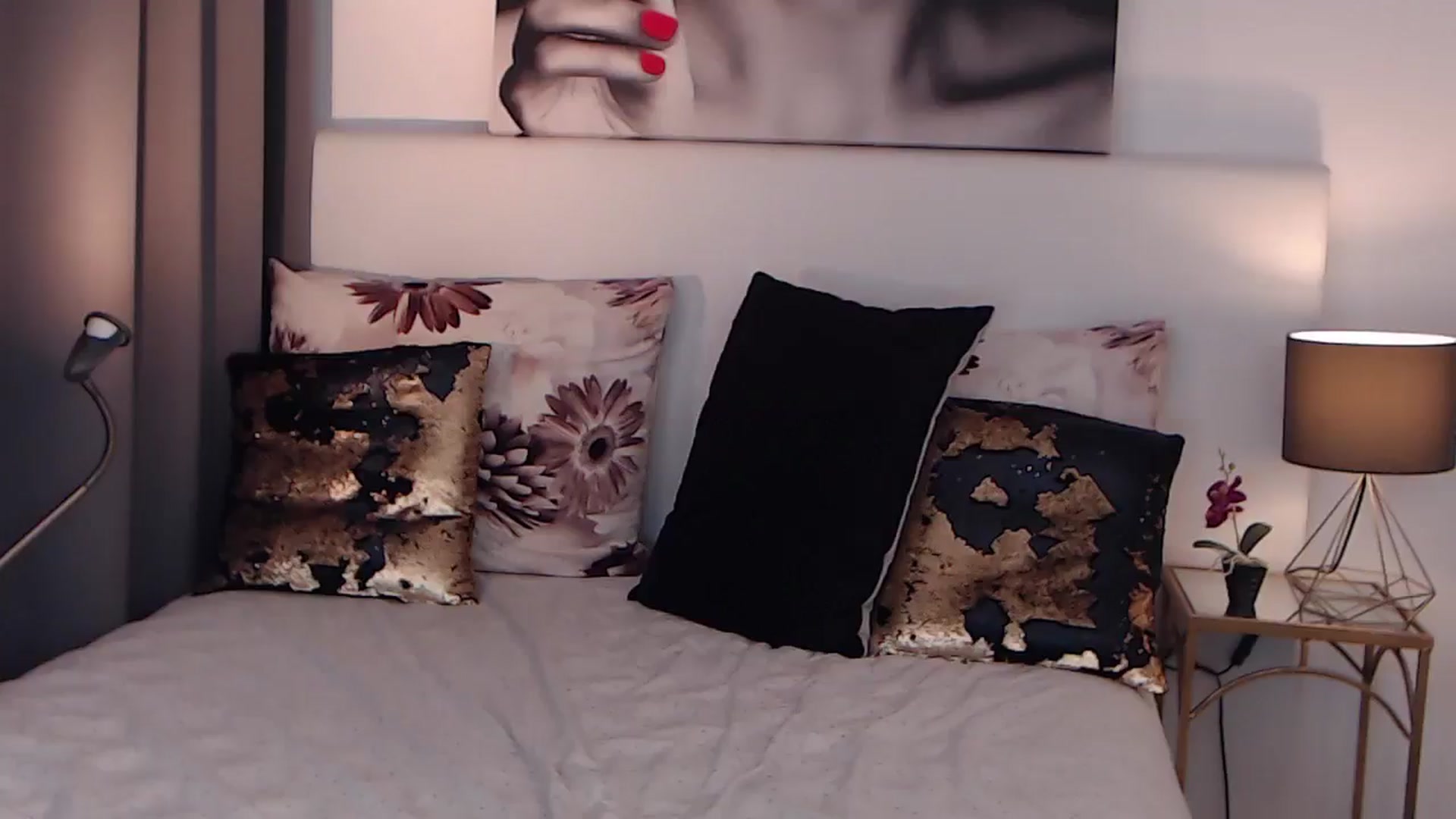 Gallery image thumbnail from BreeKanne's myfreecams stream on, 11/25/2024, 10:30 image 5 of 20