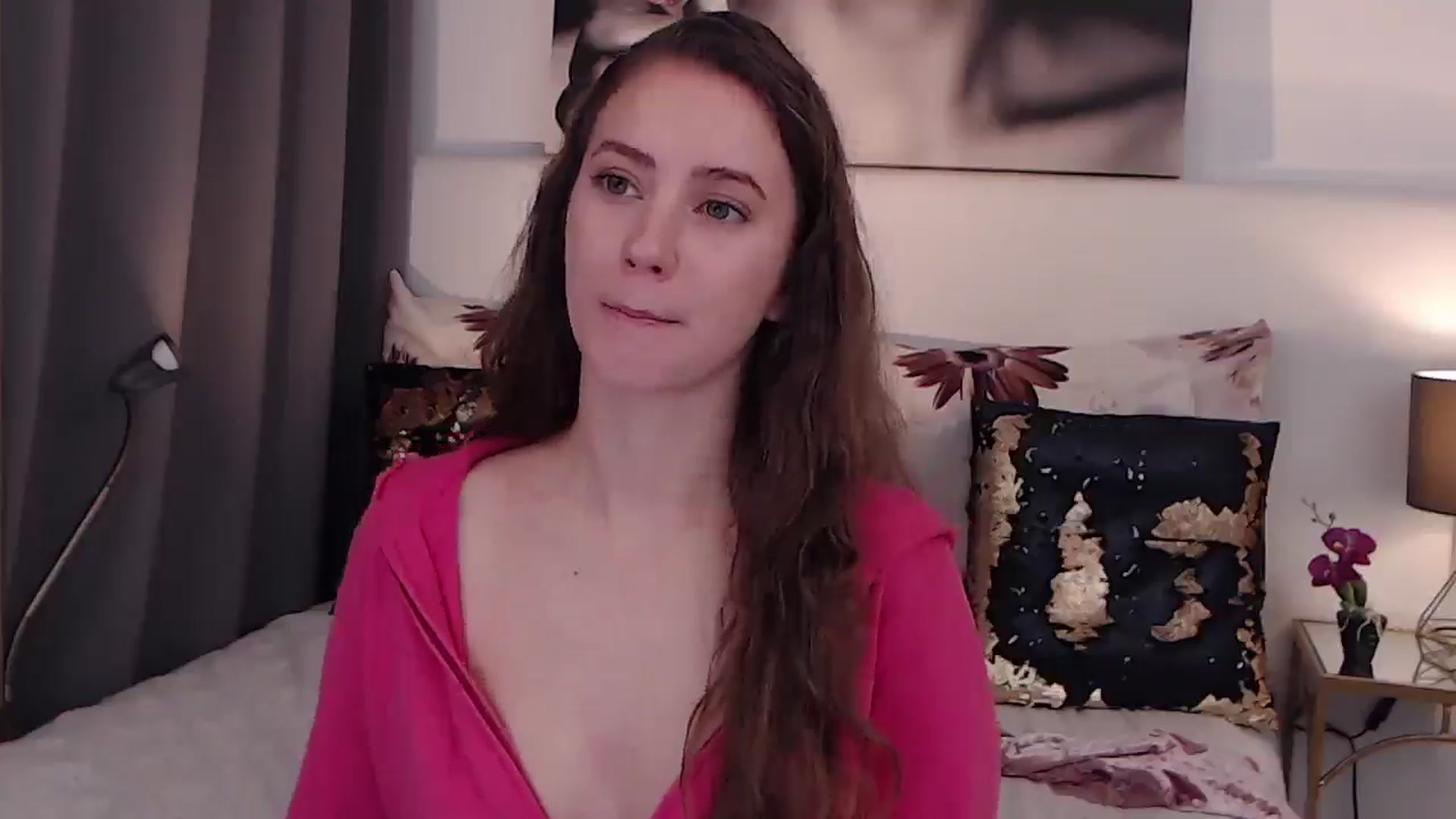 Gallery image thumbnail from BreeKanne's myfreecams stream on, 01/03/2025, 17:10 image 16 of 20
