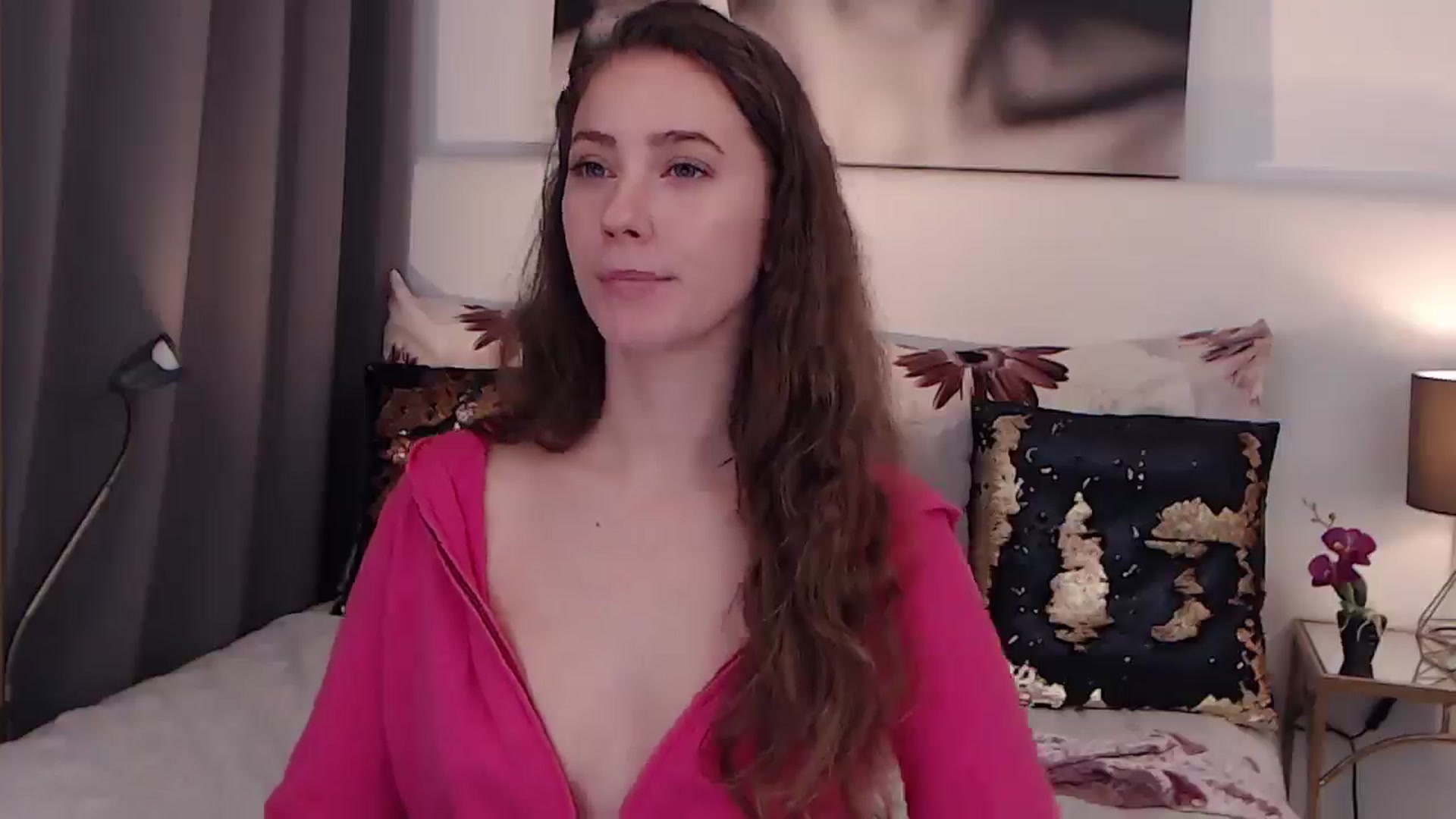 Gallery image thumbnail from BreeKanne's myfreecams stream on, 01/03/2025, 17:10 image 14 of 20