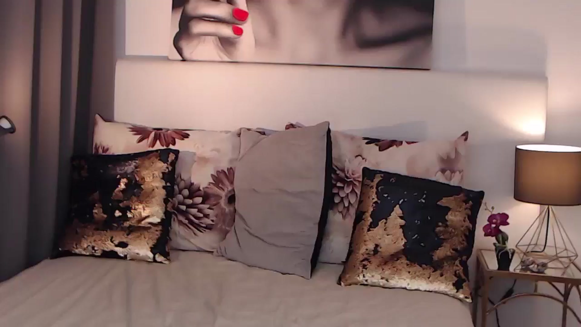 Gallery image thumbnail from BreeKanne's myfreecams stream on, 03/19/2025, 10:31 image 1 of 20