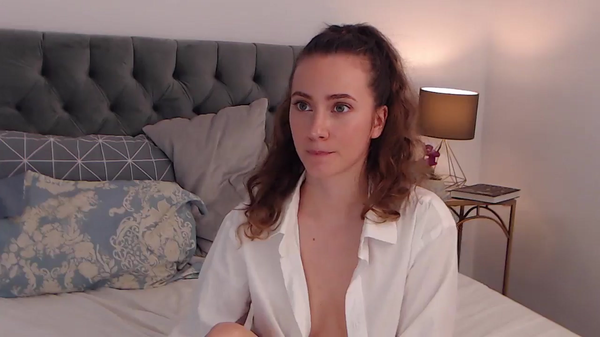 Gallery image thumbnail from BreeKanne's myfreecams stream on, 05/07/2025, 14:45 image 4 of 20