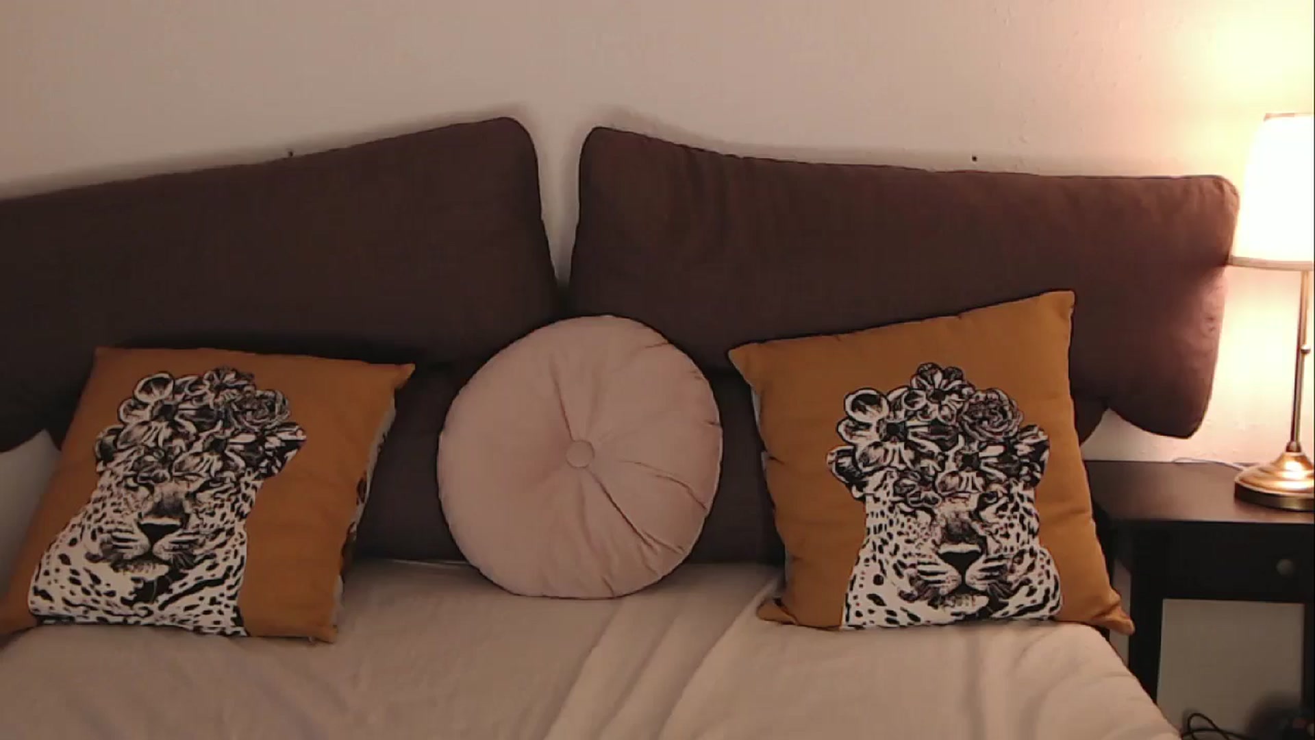 Gallery image thumbnail from BreeKanne's myfreecams stream on, 08/10/2025, 12:25 image 2 of 20