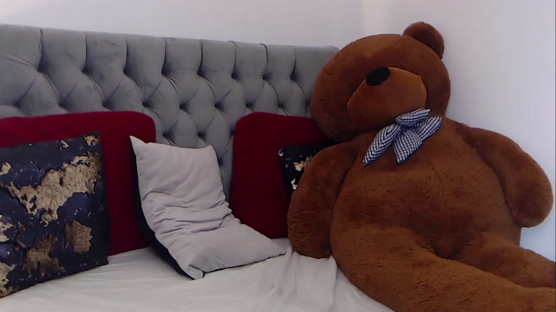 Gallery image thumbnail from BreeKanne's myfreecams stream on, 11/17/2025, 12:15 image 13 of 20